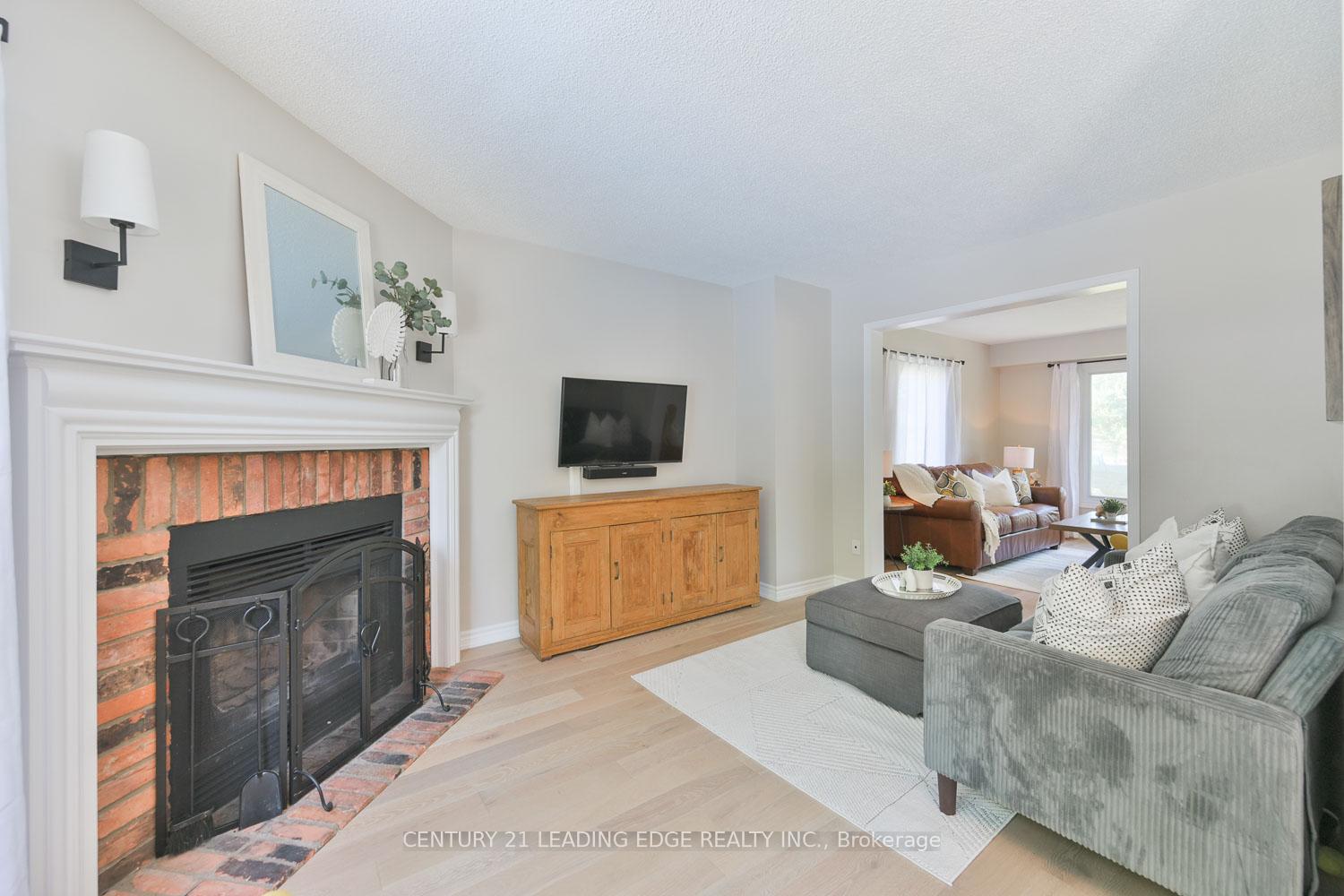 Photo 15 of 30 McGuire Crescent, Uxbridge — HOMEH