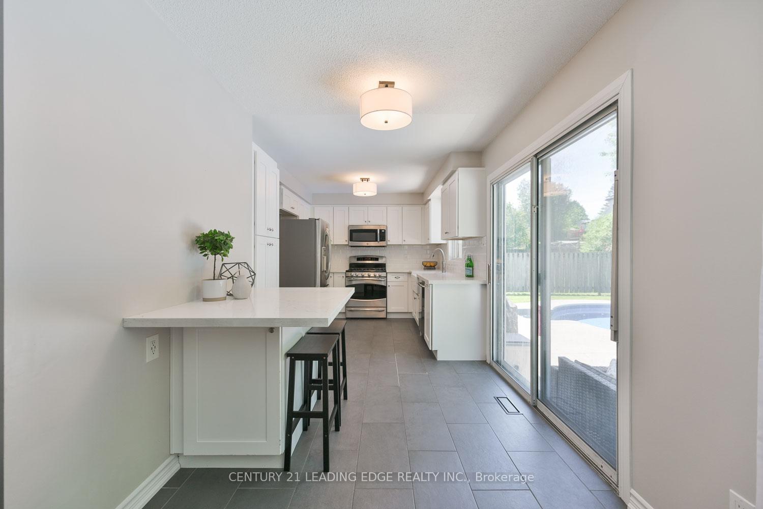 Photo 16 of 30 McGuire Crescent, Uxbridge — HOMEH
