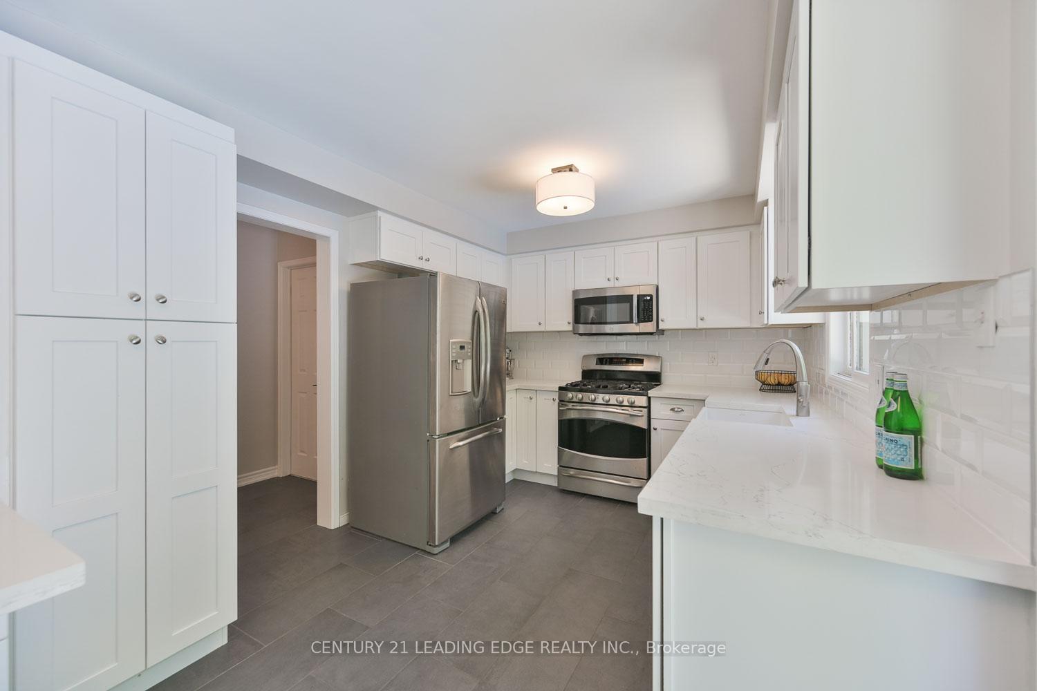 Photo 18 of 30 McGuire Crescent, Uxbridge — HOMEH