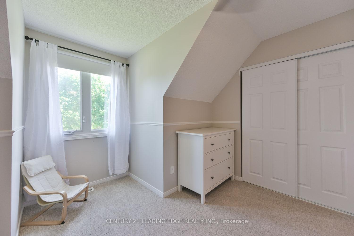Photo 31 of 30 McGuire Crescent, Uxbridge — HOMEH