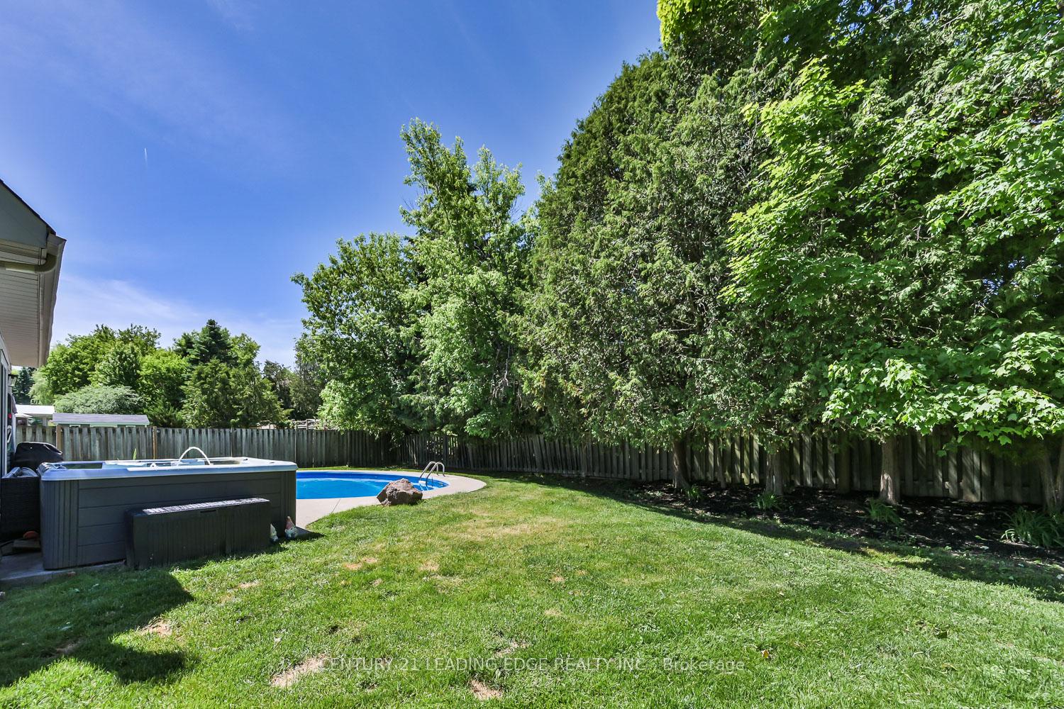 Photo 37 of 30 McGuire Crescent, Uxbridge — HOMEH