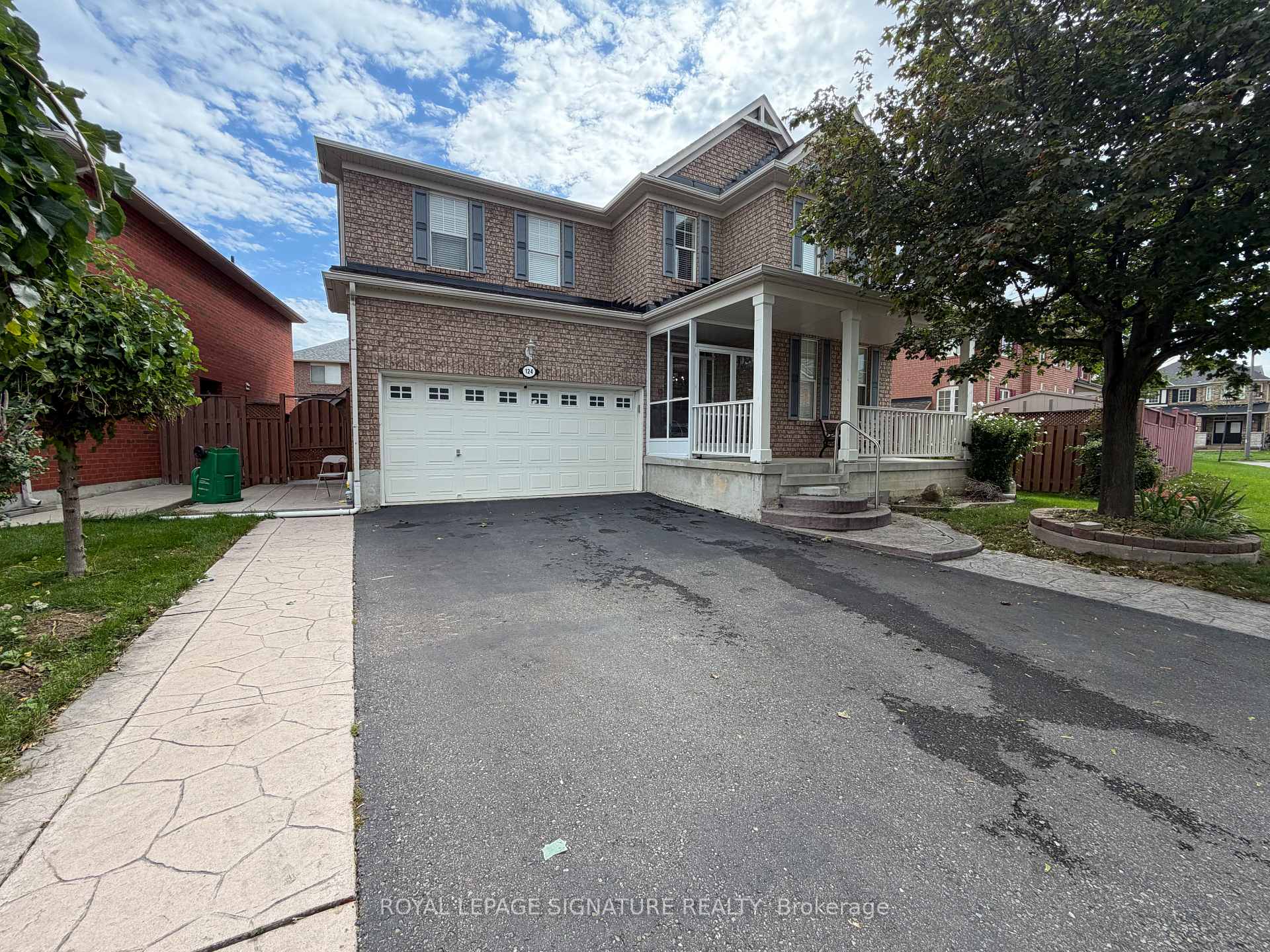Photo 2 of Unit Bsmt, 124 Herdwick Street, Brampton, Gore Industrial North — HOMEH