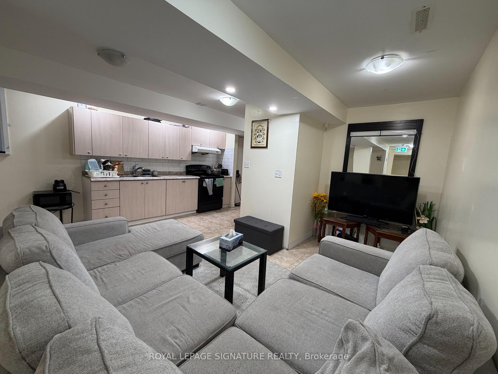 Photo 3 of Unit Bsmt, 124 Herdwick Street, Brampton, Gore Industrial North — HOMEH