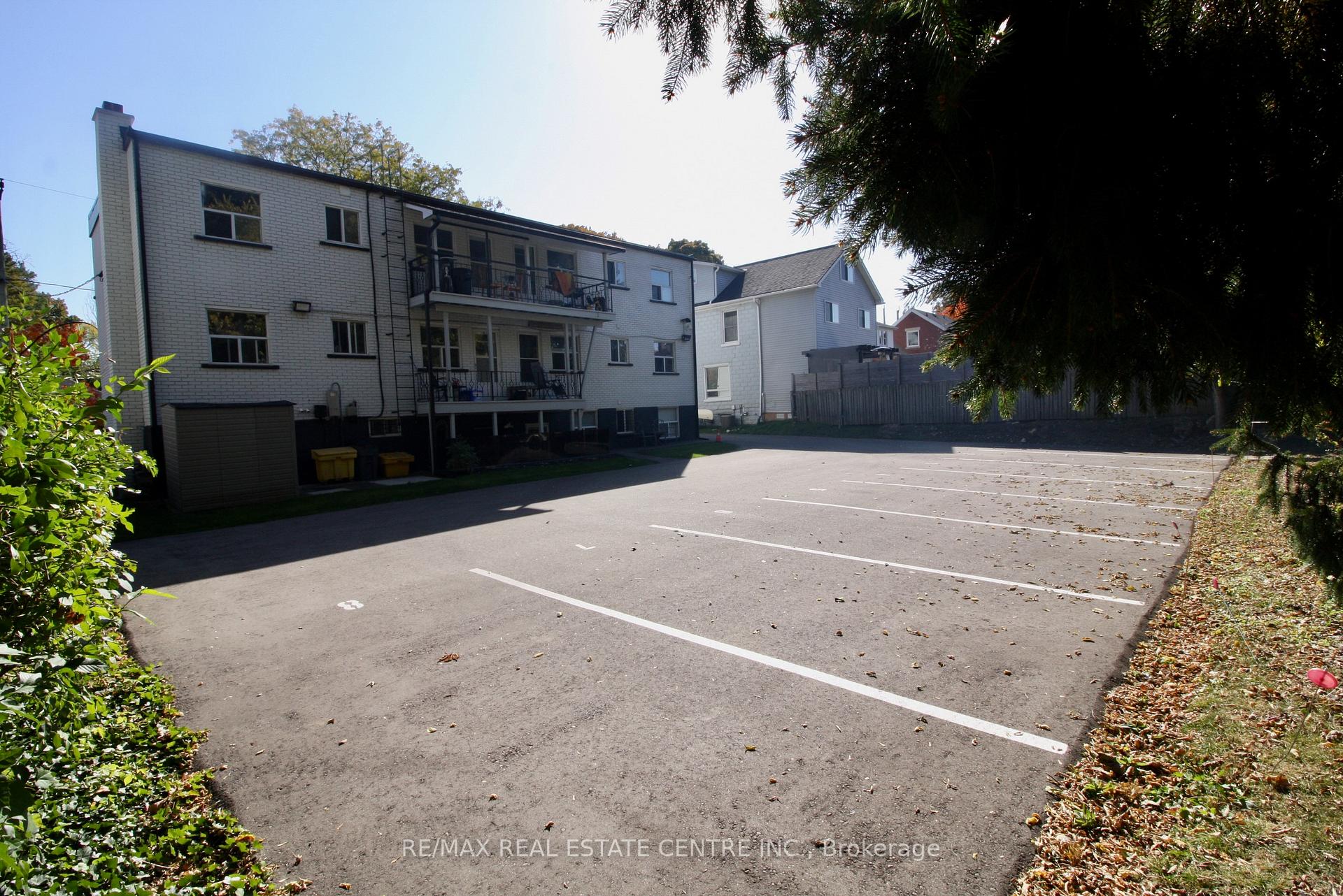 Photo 3 of Unit 1, 424 Argyle Street S, Cambridge, Preston South — HOMEH
