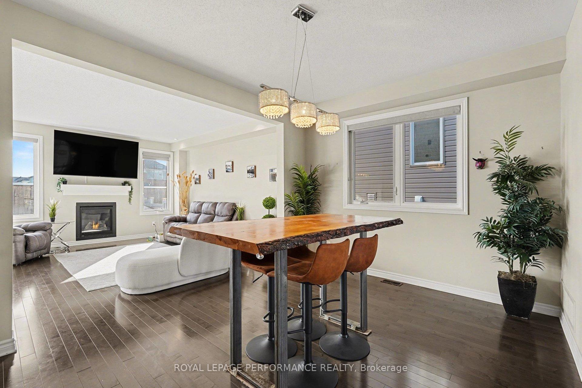 Photo 12 of 504 Yellow Birch Street, Ottawa, Mer Bleue/Bradley Estates/Anderson Park — HOMEH