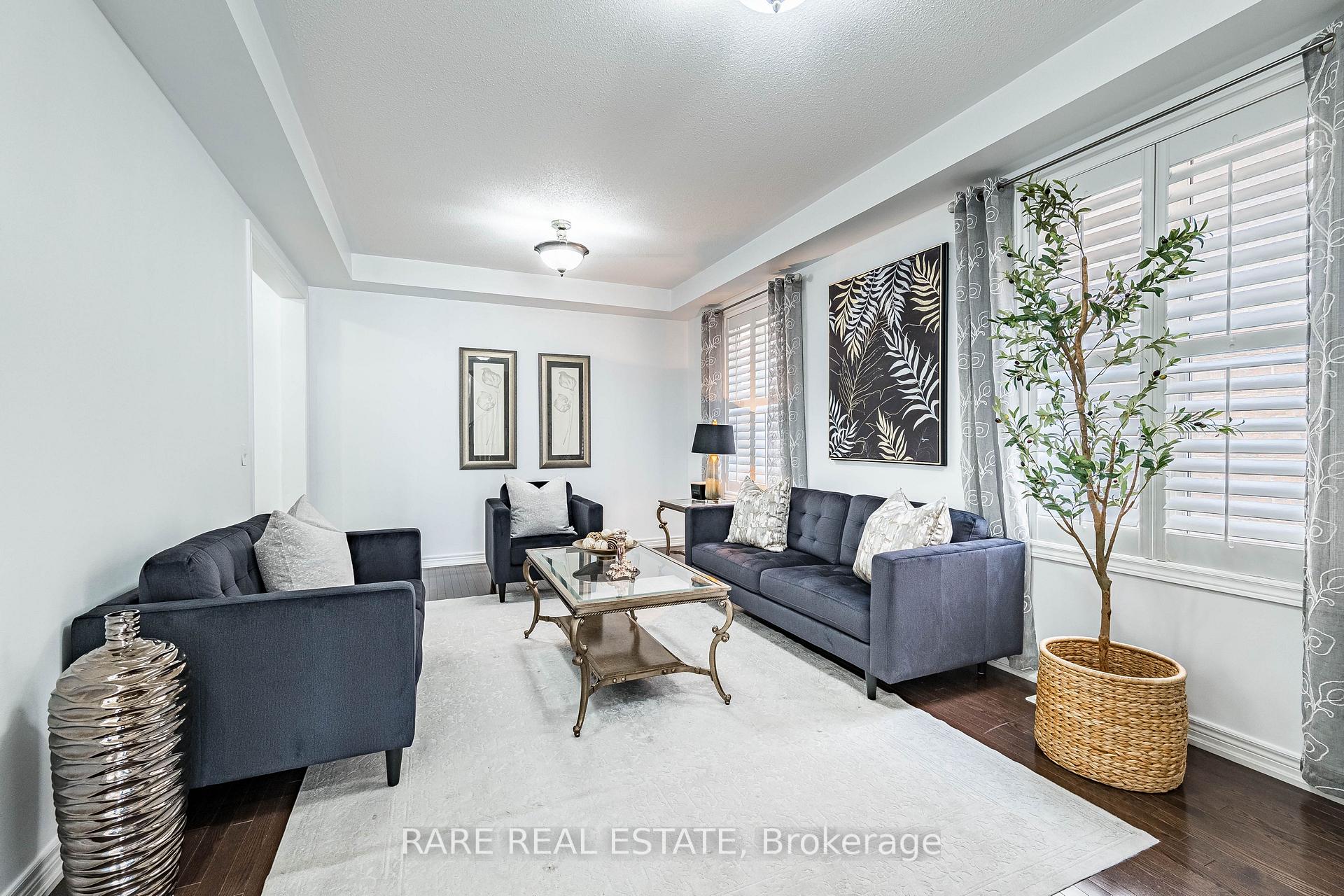 Photo 6 of 86 Vanderpool Crescent, Brampton, Bram East — HOMEH