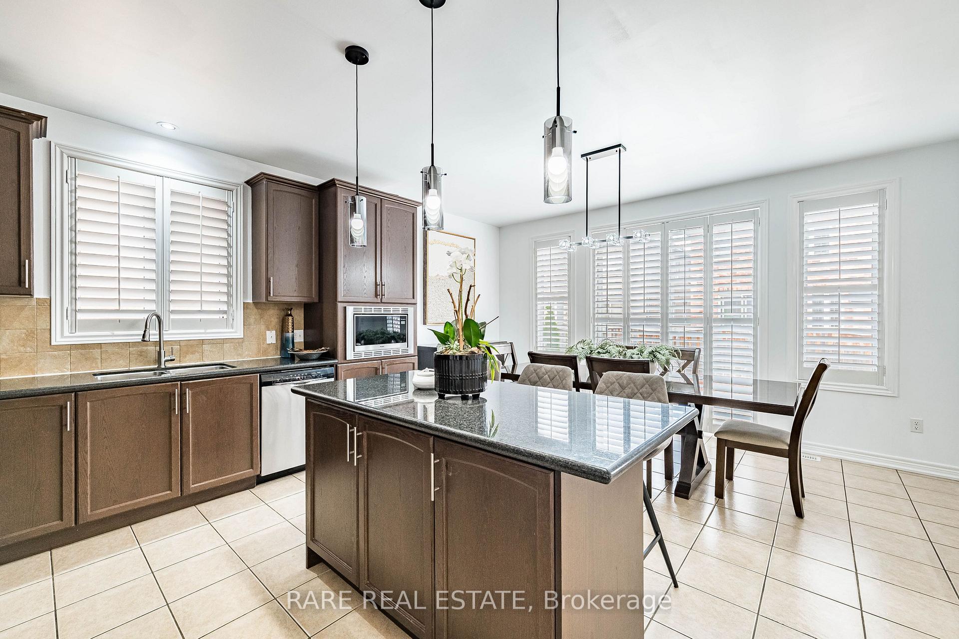 Photo 9 of 86 Vanderpool Crescent, Brampton, Bram East — HOMEH