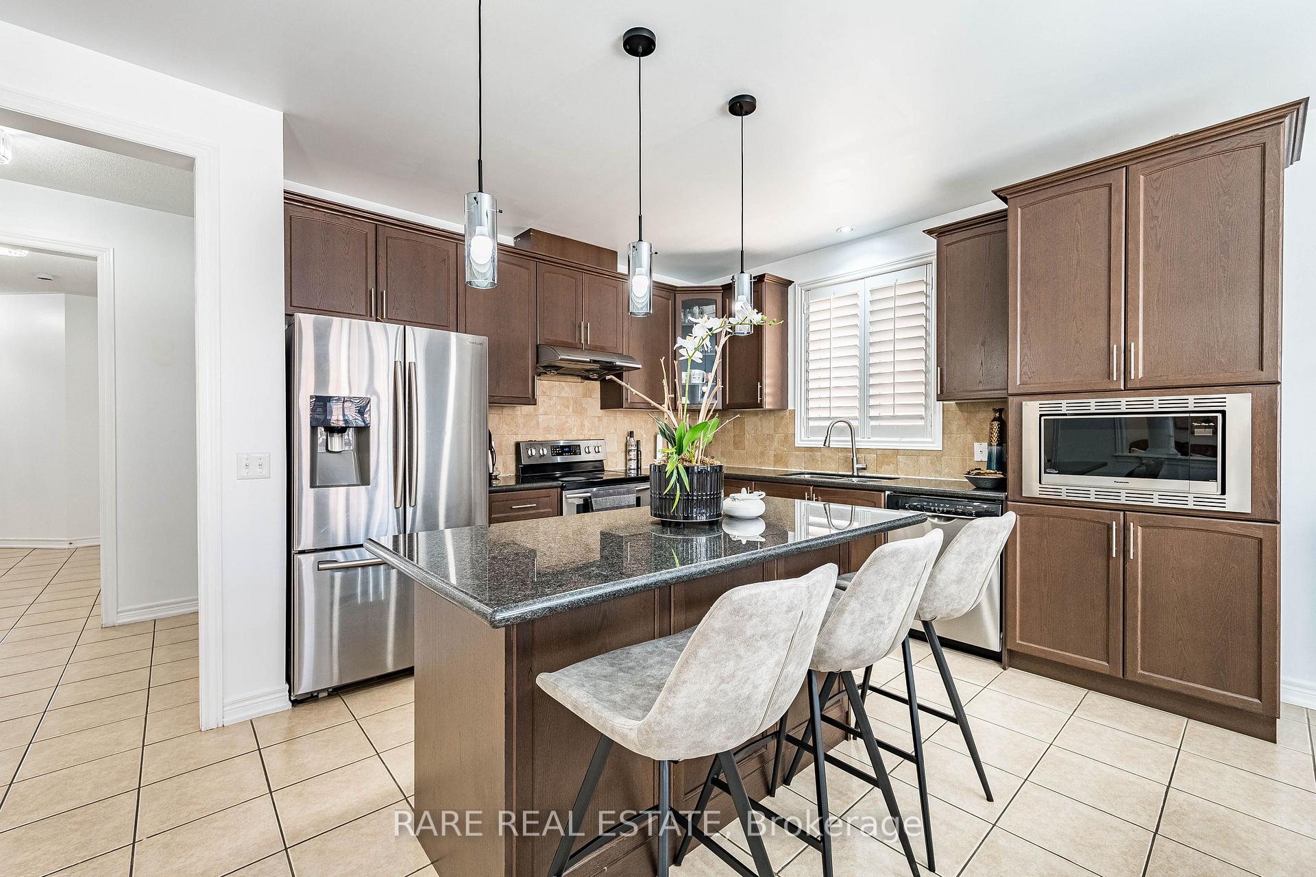 Photo 10 of 86 Vanderpool Crescent, Brampton, Bram East — HOMEH