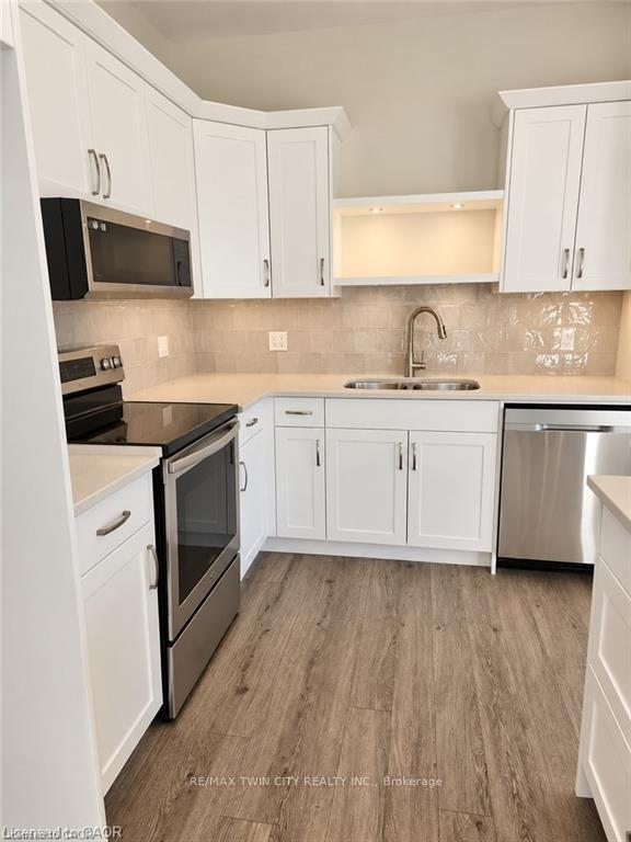 Photo 7 of 74 Keba Crescent, Tillsonburg — HOMEH