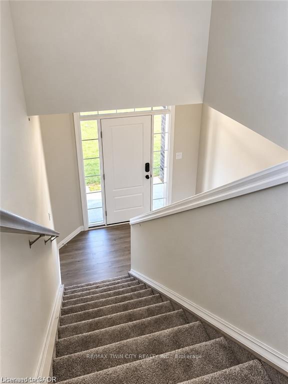 Photo 11 of 74 Keba Crescent, Tillsonburg — HOMEH