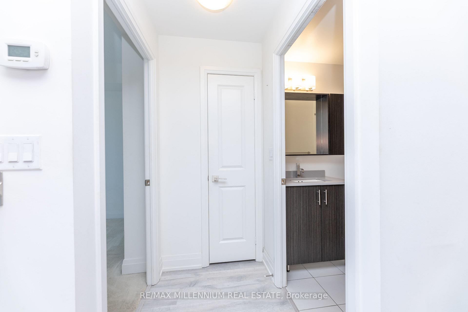 Photo 16 of Unit 1401, 3700 Highway 7 Parkway, Vaughan, Vaughan Corporate Centre — HOMEH