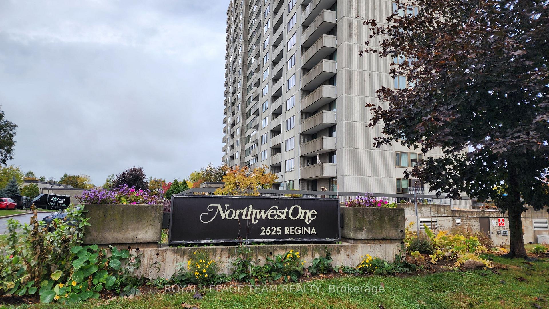 Photo of Unit 404, 2625 Regina Street