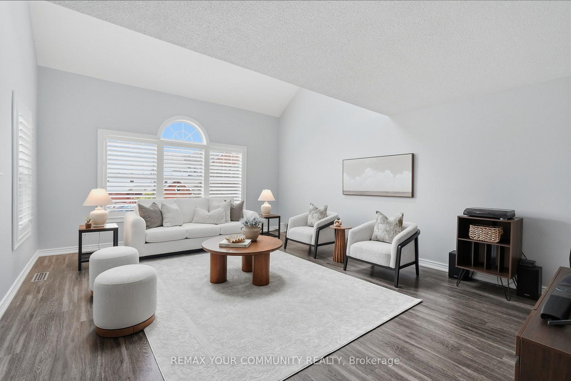 Photo 8 of Unit H-5, 1661 Nash Road, Clarington, Courtice — HOMEH