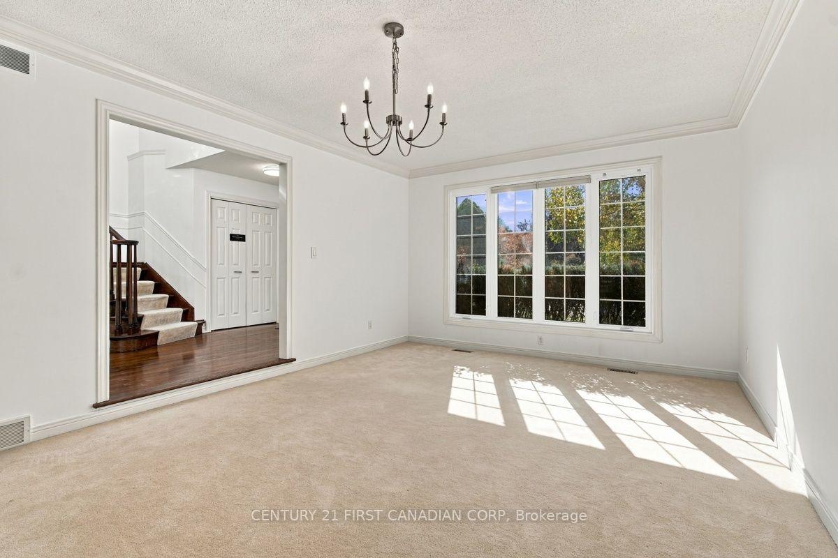 Photo 11 of 122 Sunnyside Drive, London, North G — HOMEH