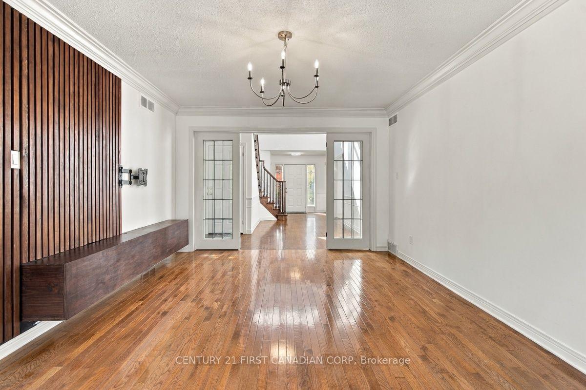 Photo 23 of 122 Sunnyside Drive, London, North G — HOMEH