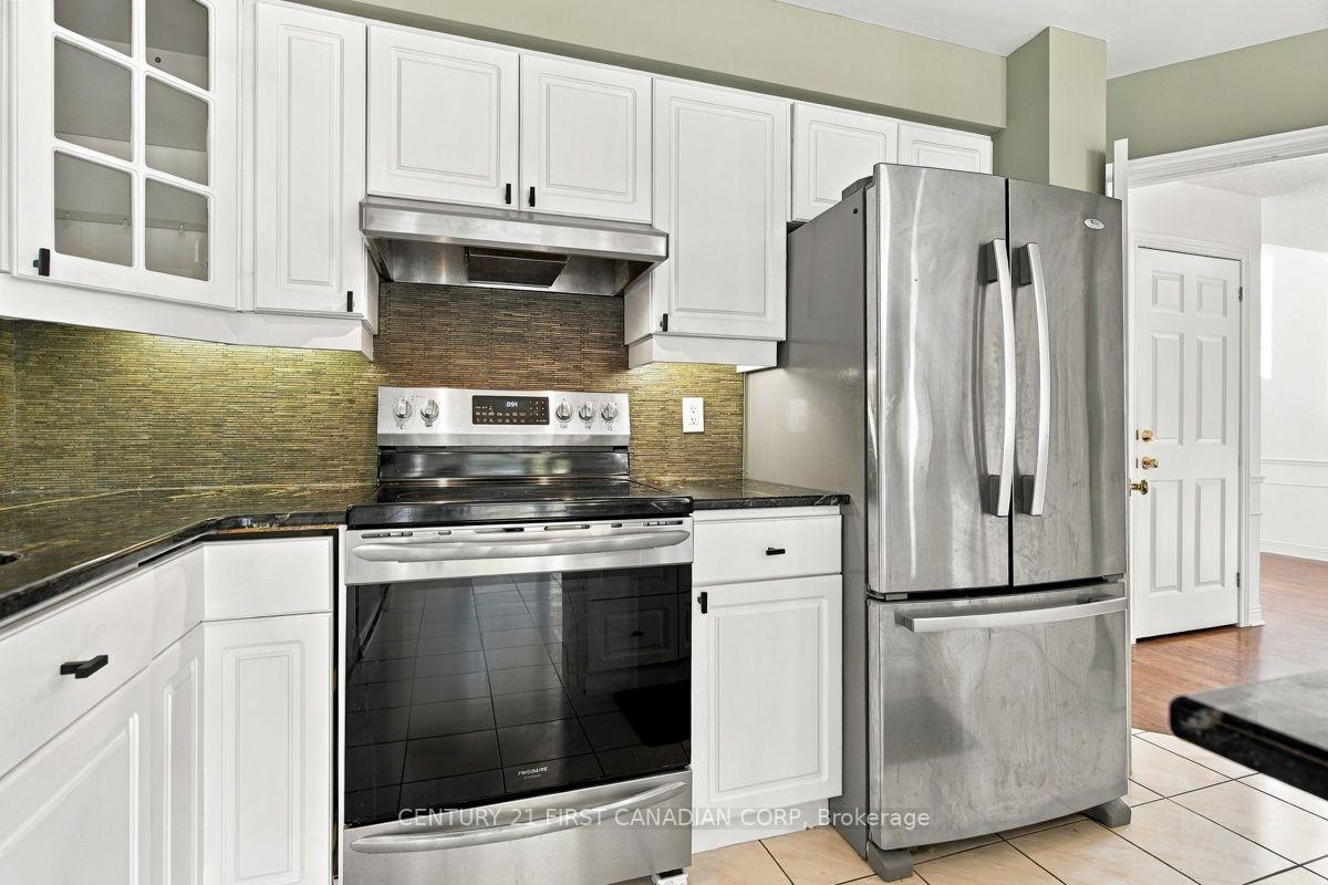 Photo 31 of 122 Sunnyside Drive, London, North G — HOMEH