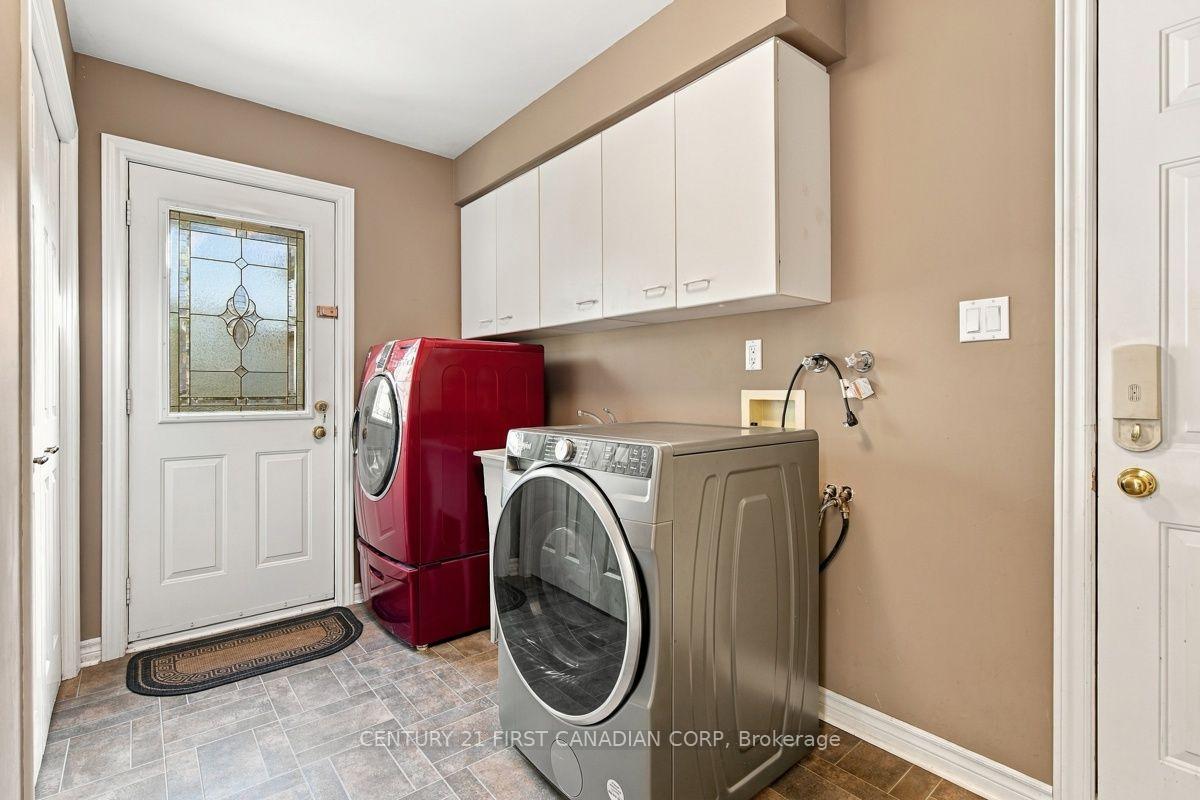 Photo 39 of 122 Sunnyside Drive, London, North G — HOMEH