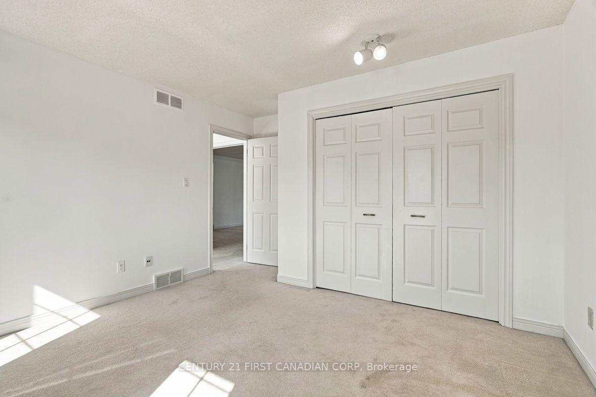 Photo 49 of 122 Sunnyside Drive, London, North G — HOMEH