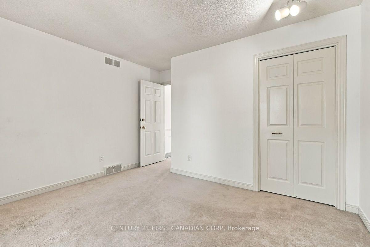 Photo 57 of 122 Sunnyside Drive, London, North G — HOMEH