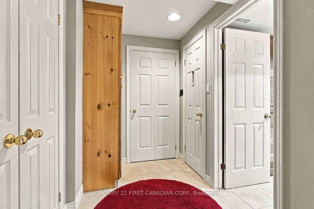 Photo 77 of 122 Sunnyside Drive, London, North G — HOMEH