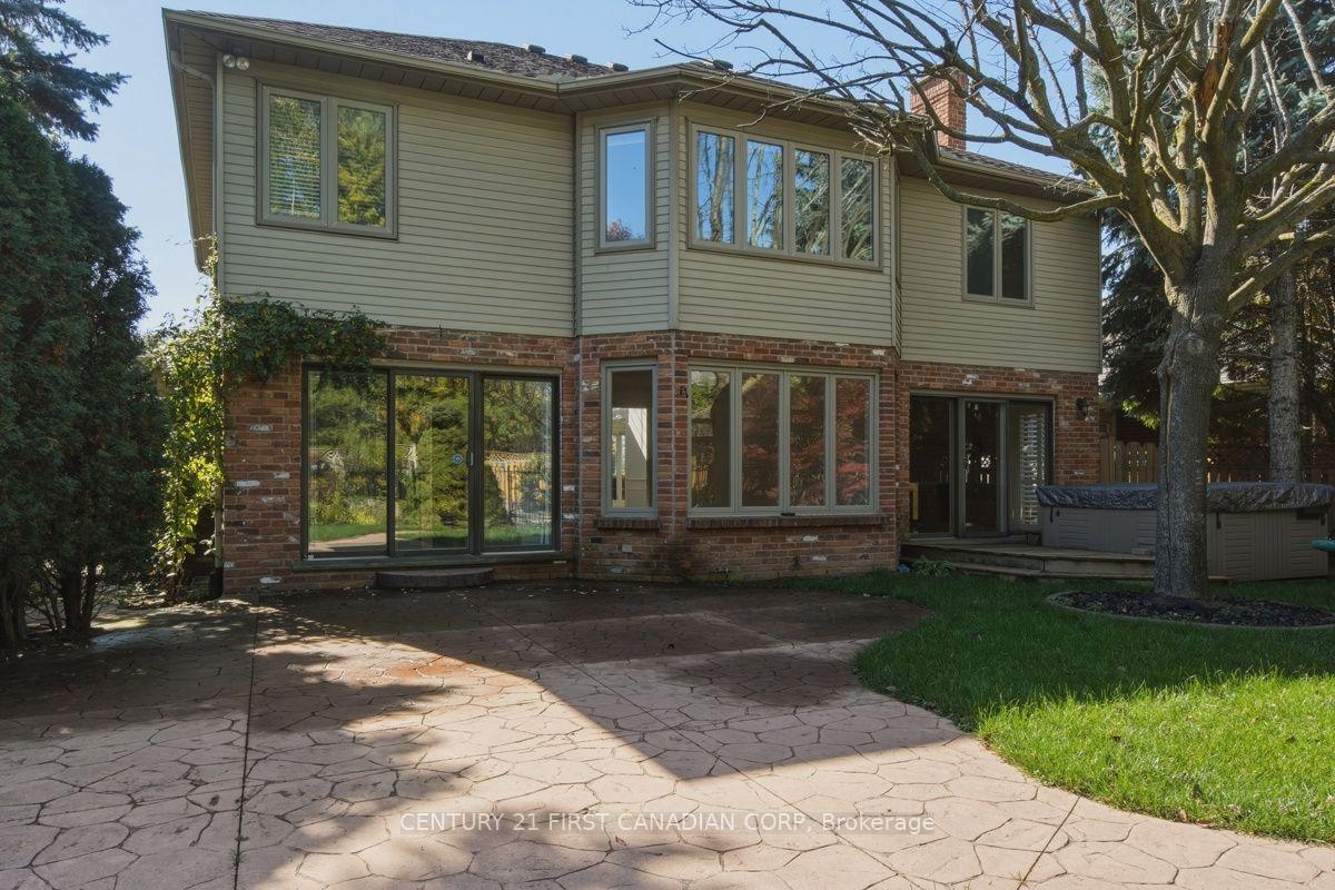 Photo 99 of 122 Sunnyside Drive, London, North G — HOMEH