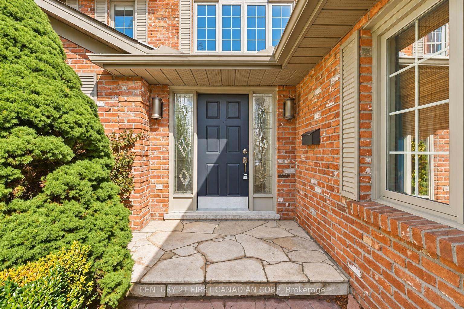 Photo 6 of 122 Sunnyside Drive, London, North G — HOMEH