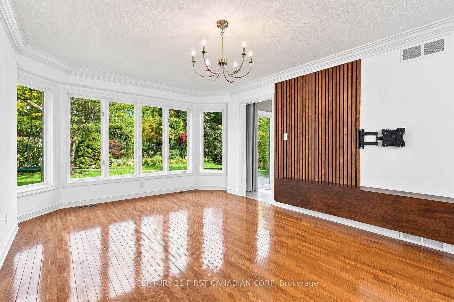 Photo 26 of 122 Sunnyside Drive, London, North G — HOMEH
