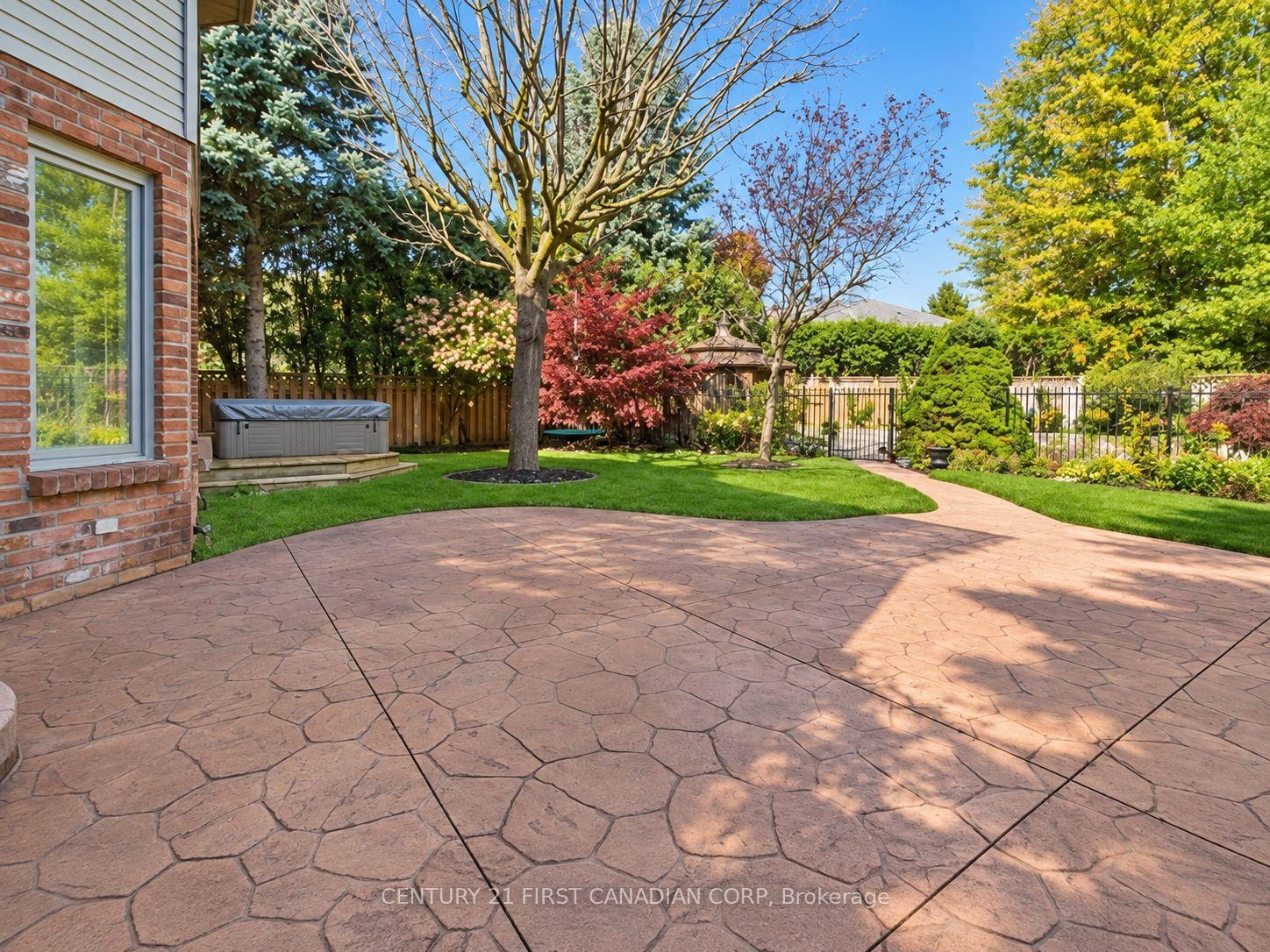 Photo 88 of 122 Sunnyside Drive, London, North G — HOMEH