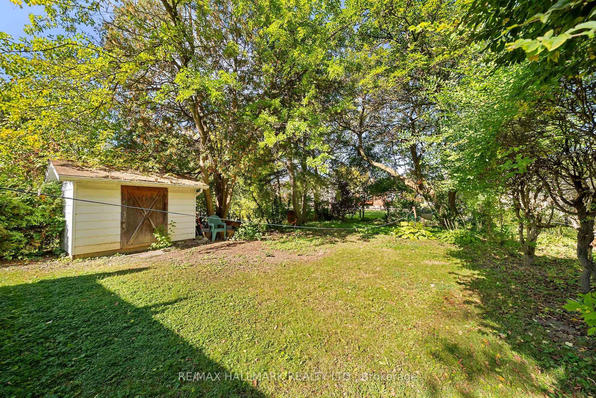 Photo 22 of 50 Connaught Avenue, North York, Newtonbrook West — HOMEH