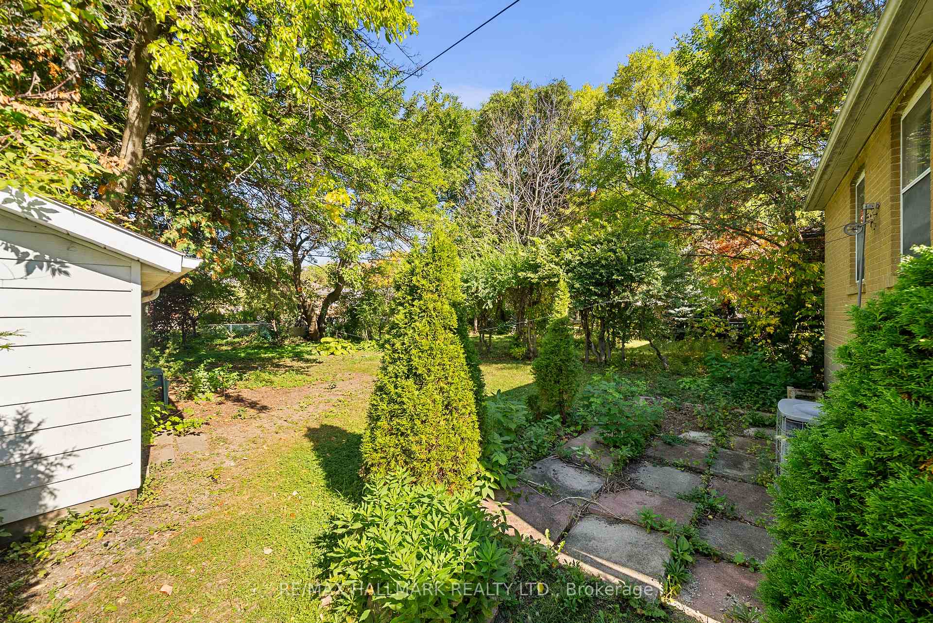 Photo 23 of 50 Connaught Avenue, North York, Newtonbrook West — HOMEH