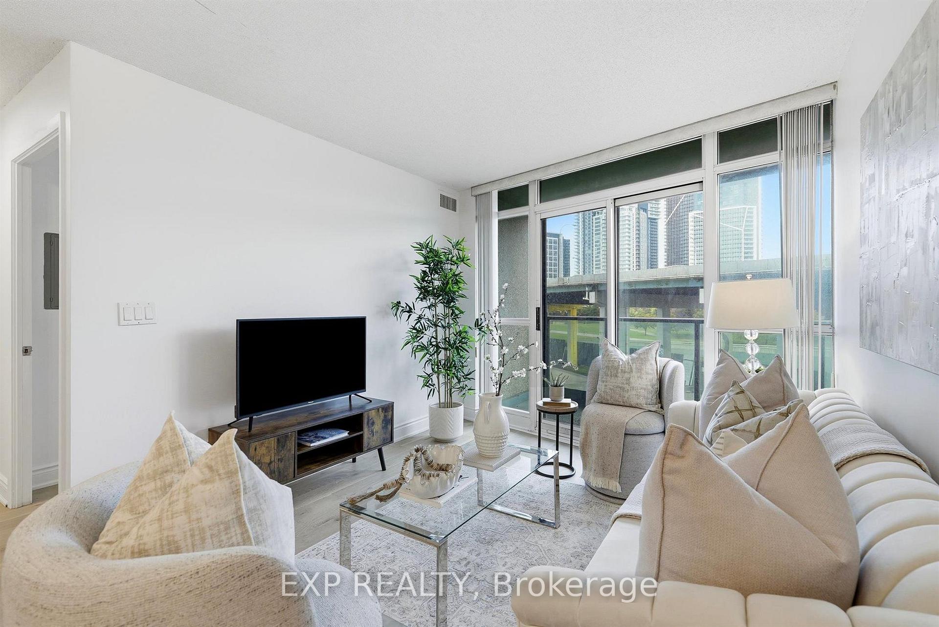 Photo 15 of Unit 623, 231 Fort York Boulevard, Toronto, Niagara — HOMEH