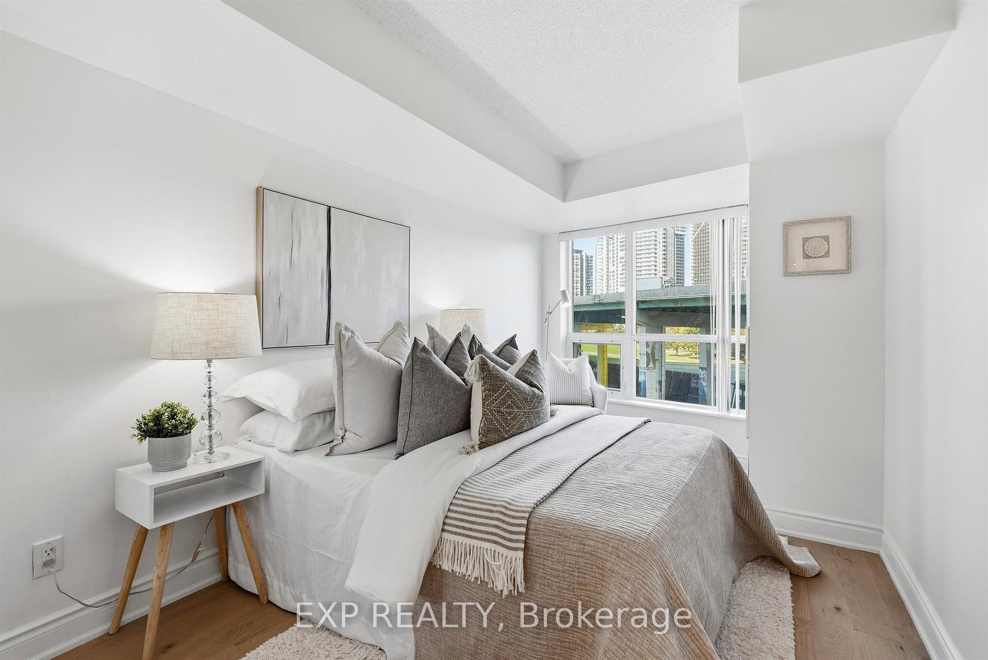 Photo 22 of Unit 623, 231 Fort York Boulevard, Toronto, Niagara — HOMEH