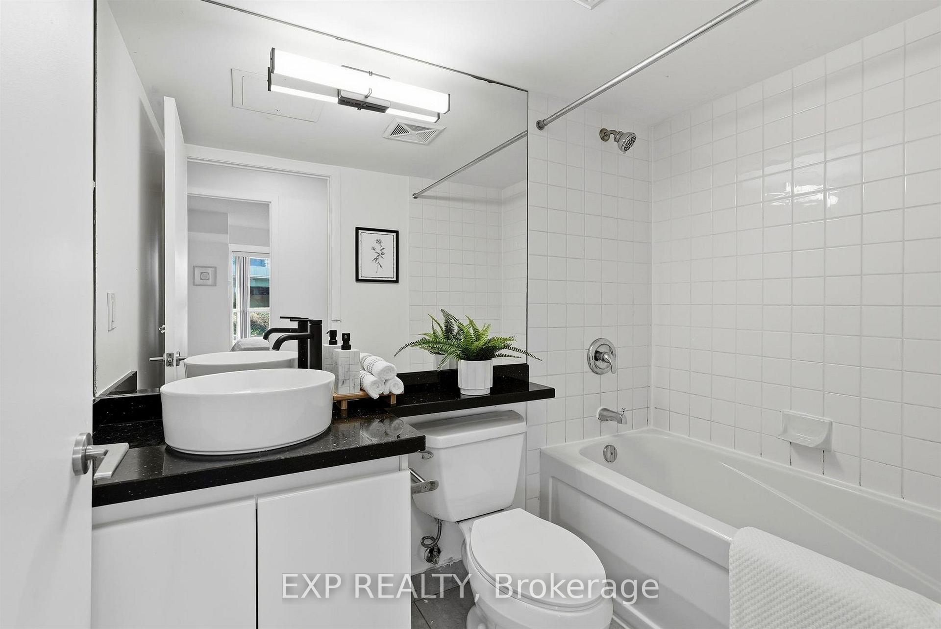 Photo 25 of Unit 623, 231 Fort York Boulevard, Toronto, Niagara — HOMEH