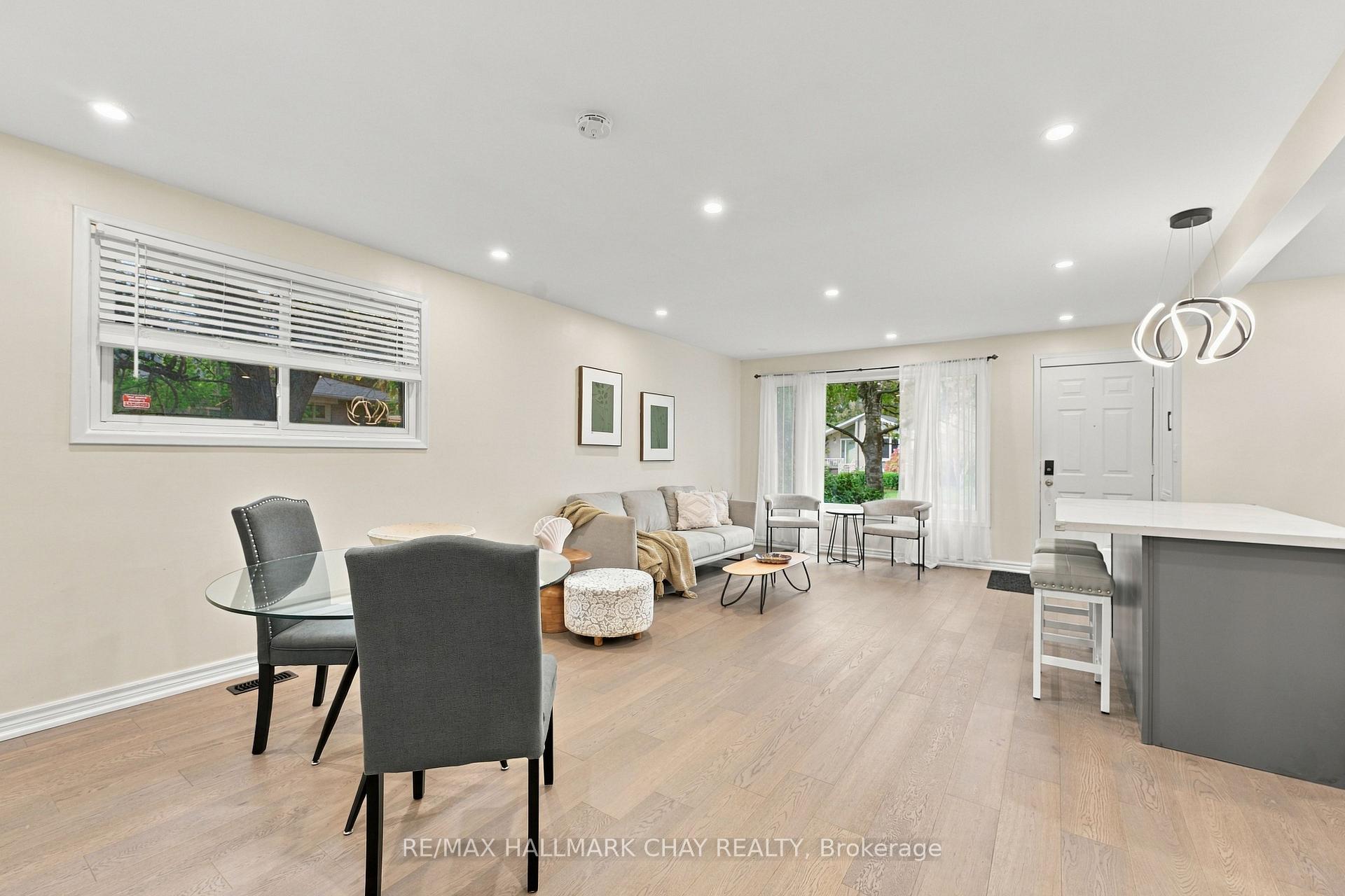 Photo 9 of 11 Davidson Road, Aurora, Aurora Highlands — HOMEH