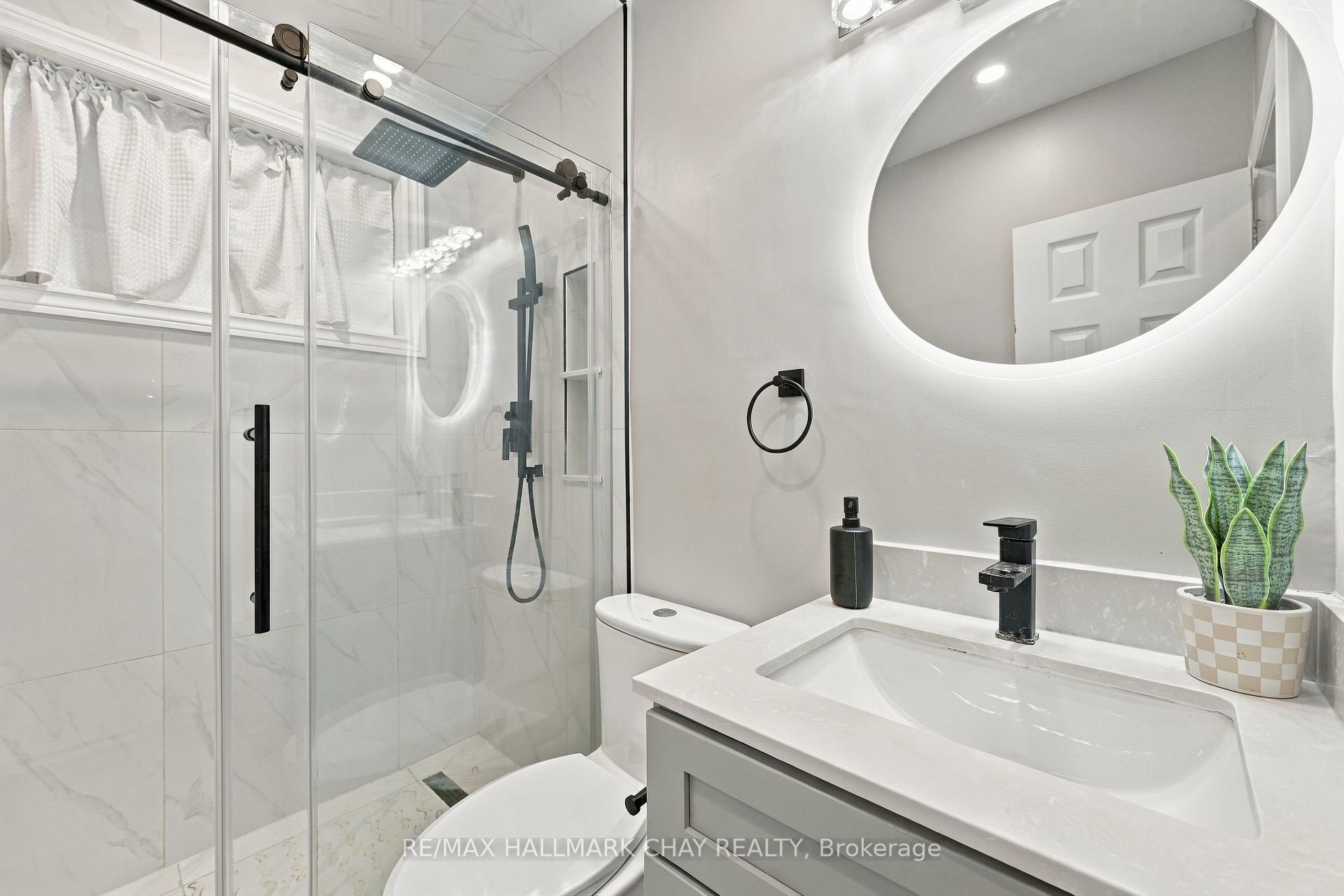 Photo 12 of 11 Davidson Road, Aurora, Aurora Highlands — HOMEH