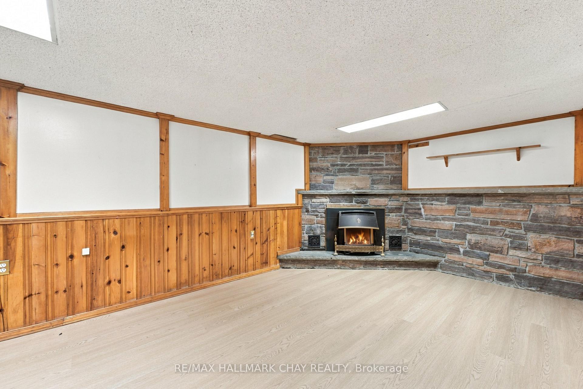 Photo 16 of 11 Davidson Road, Aurora, Aurora Highlands — HOMEH