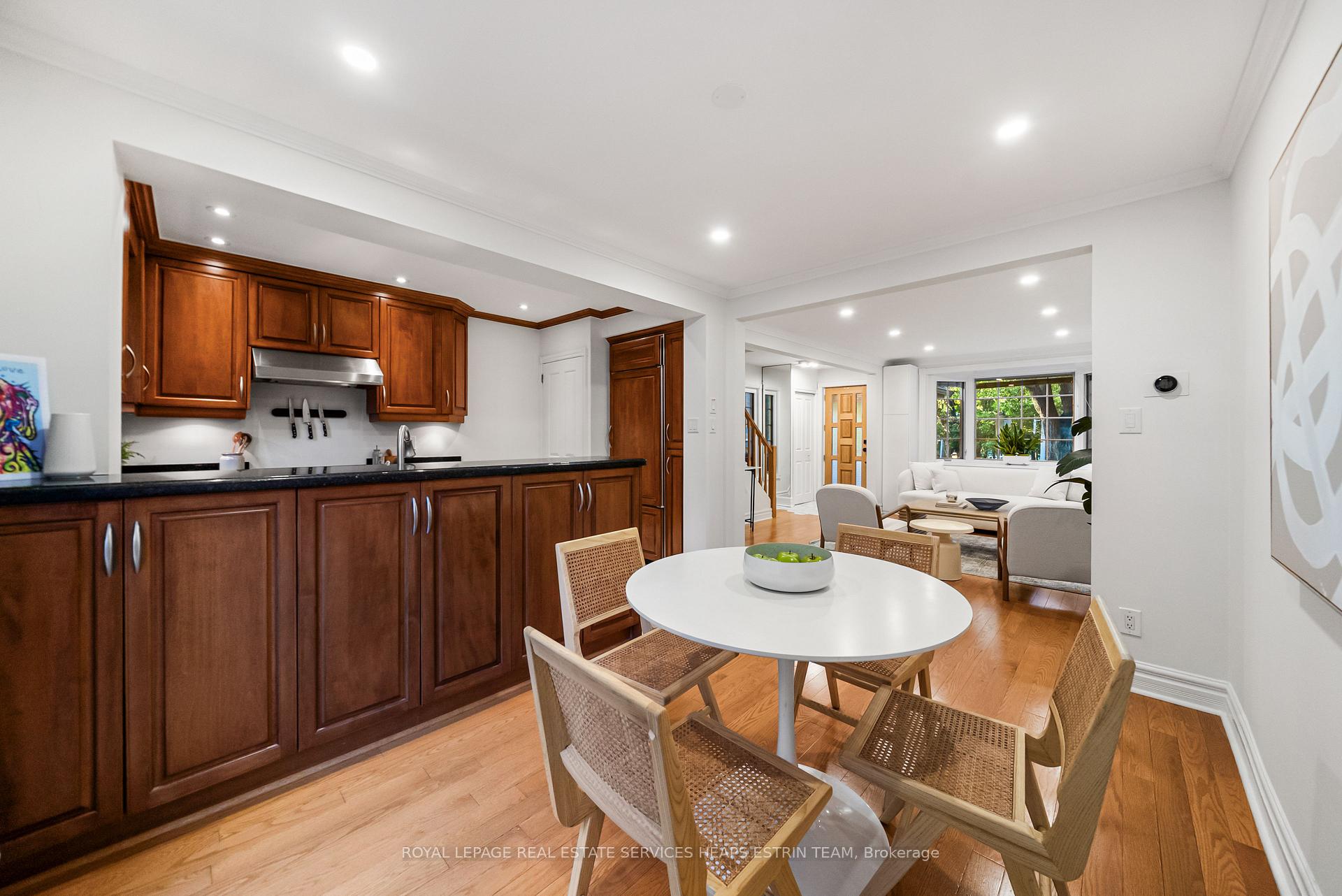 Photo 14 of 565 Roehampton Avenue, Toronto, Mount Pleasant East — HOMEH