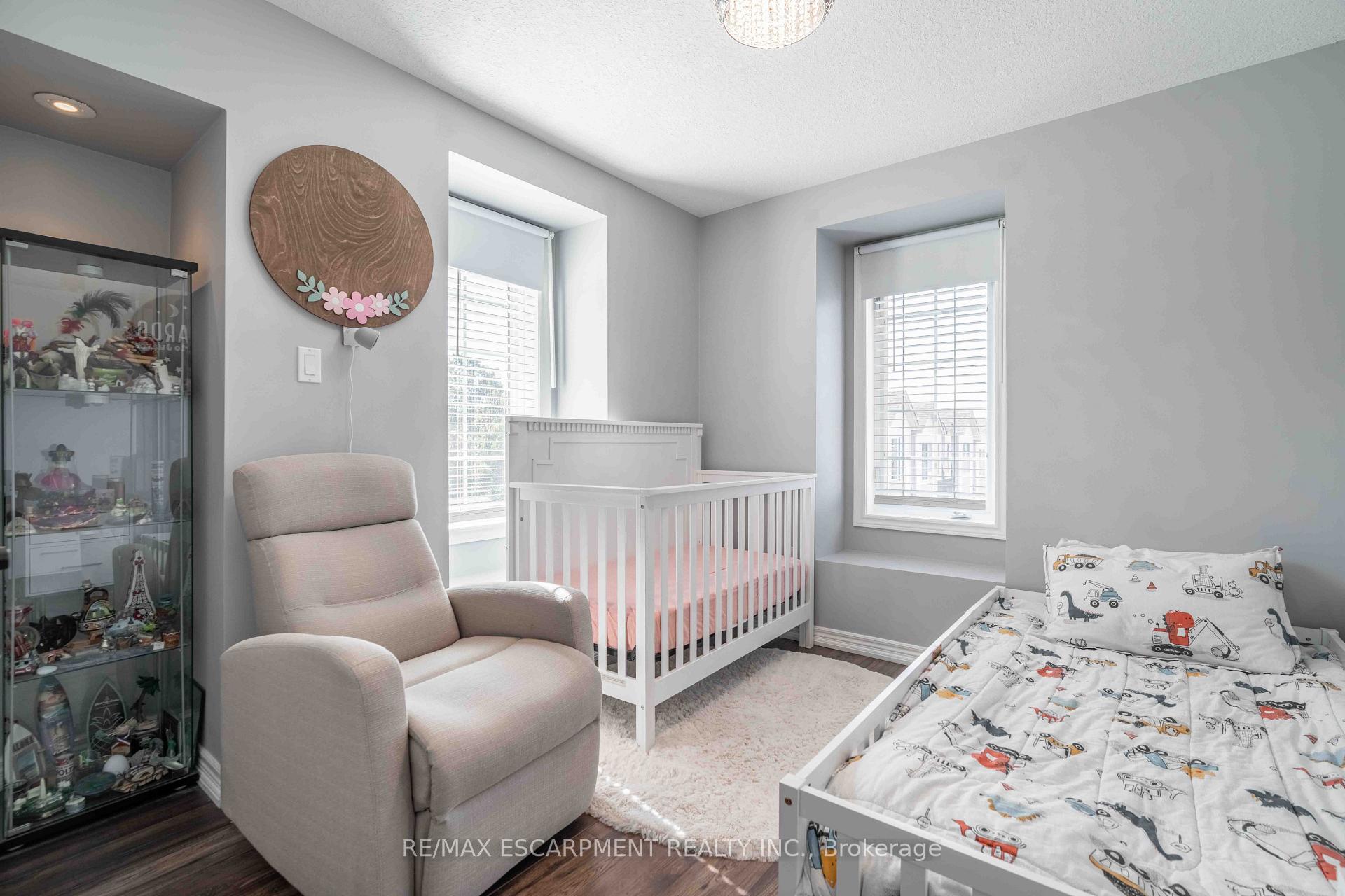 Photo 24 of Unit 13, 11 Stockbridge Gardens, Hamilton, Stoney Creek Mountain — HOMEH