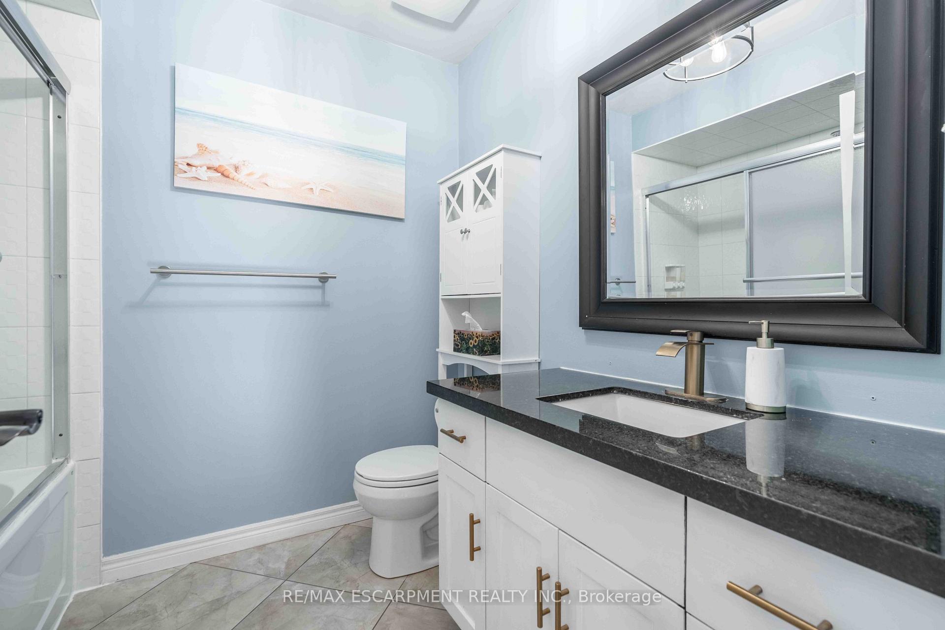 Photo 26 of Unit 13, 11 Stockbridge Gardens, Hamilton, Stoney Creek Mountain — HOMEH