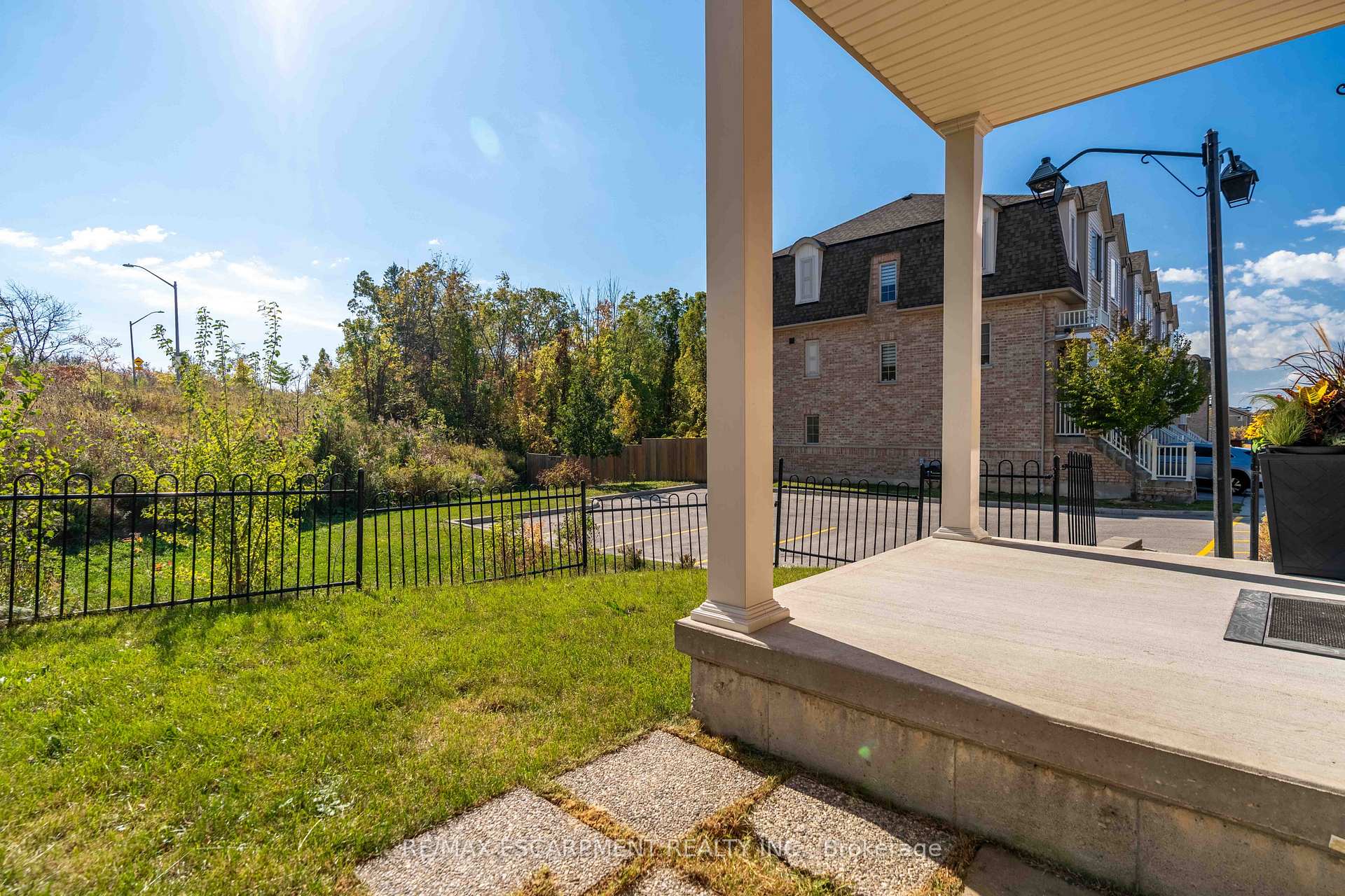 Photo 28 of Unit 13, 11 Stockbridge Gardens, Hamilton, Stoney Creek Mountain — HOMEH