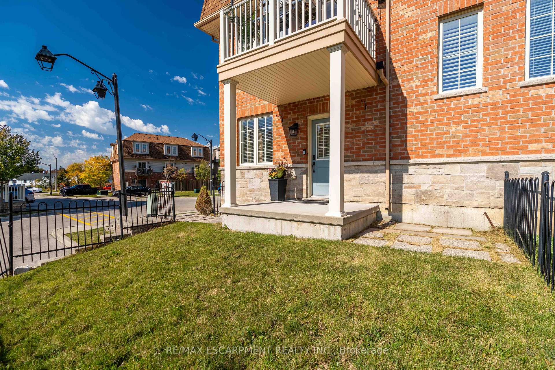 Photo 29 of Unit 13, 11 Stockbridge Gardens, Hamilton, Stoney Creek Mountain — HOMEH
