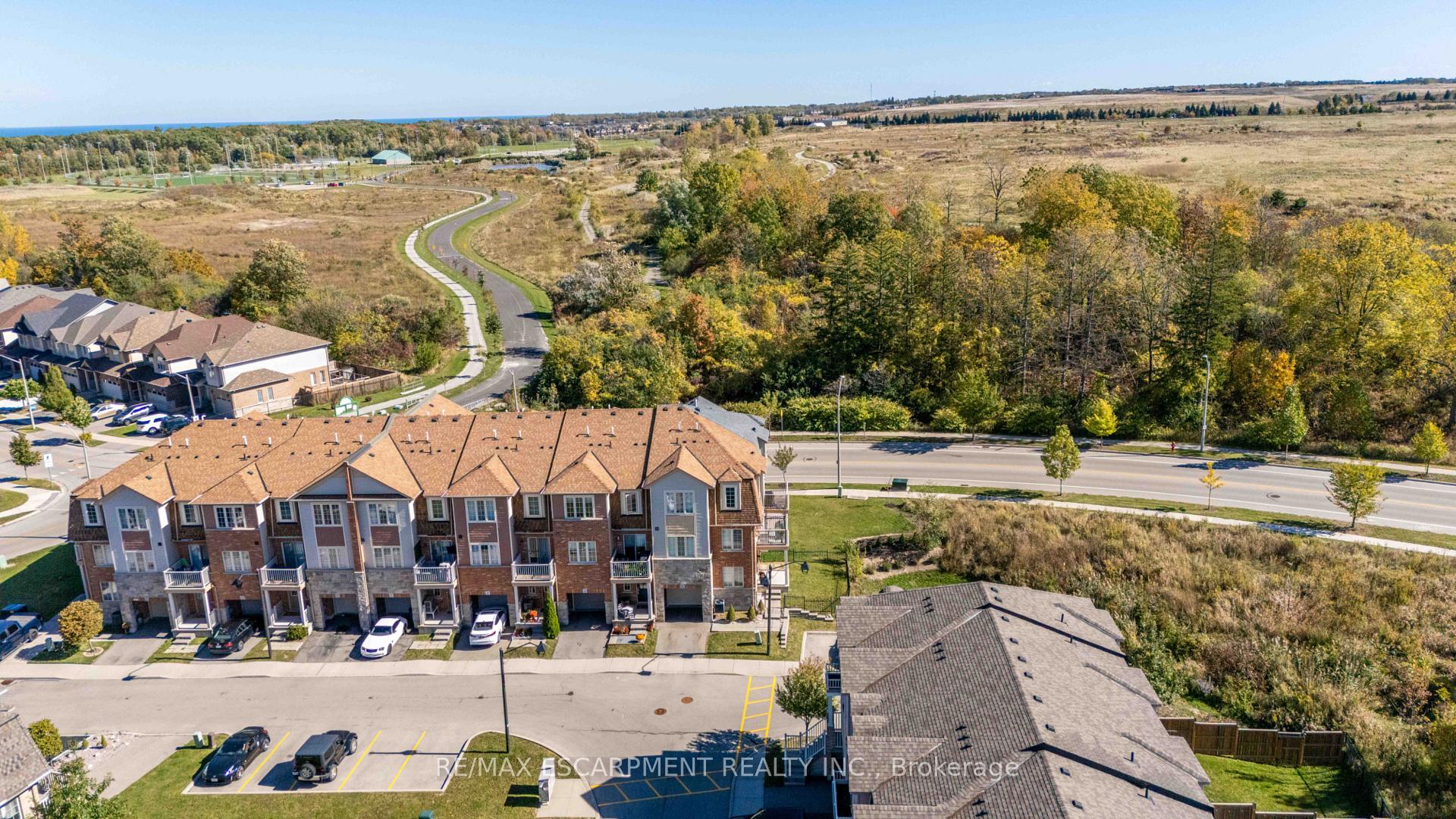 Photo 33 of Unit 13, 11 Stockbridge Gardens, Hamilton, Stoney Creek Mountain — HOMEH
