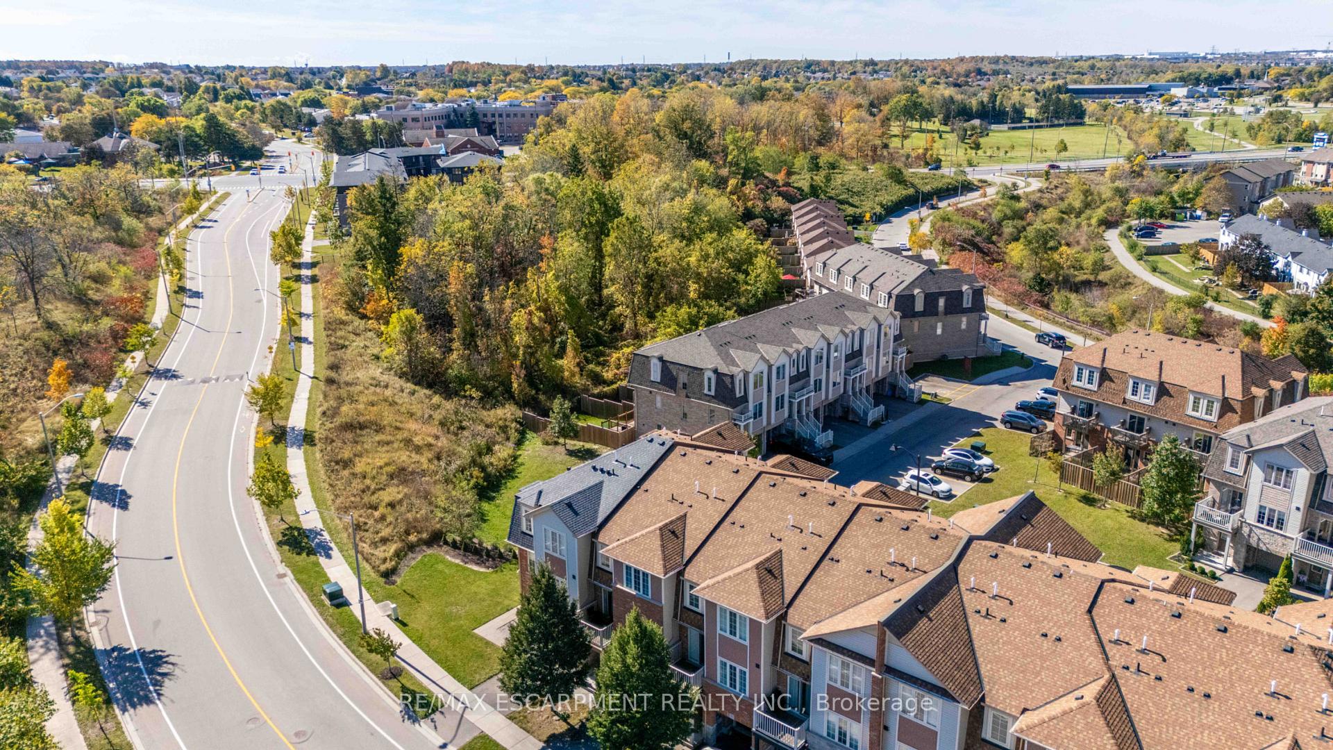 Photo 35 of Unit 13, 11 Stockbridge Gardens, Hamilton, Stoney Creek Mountain — HOMEH