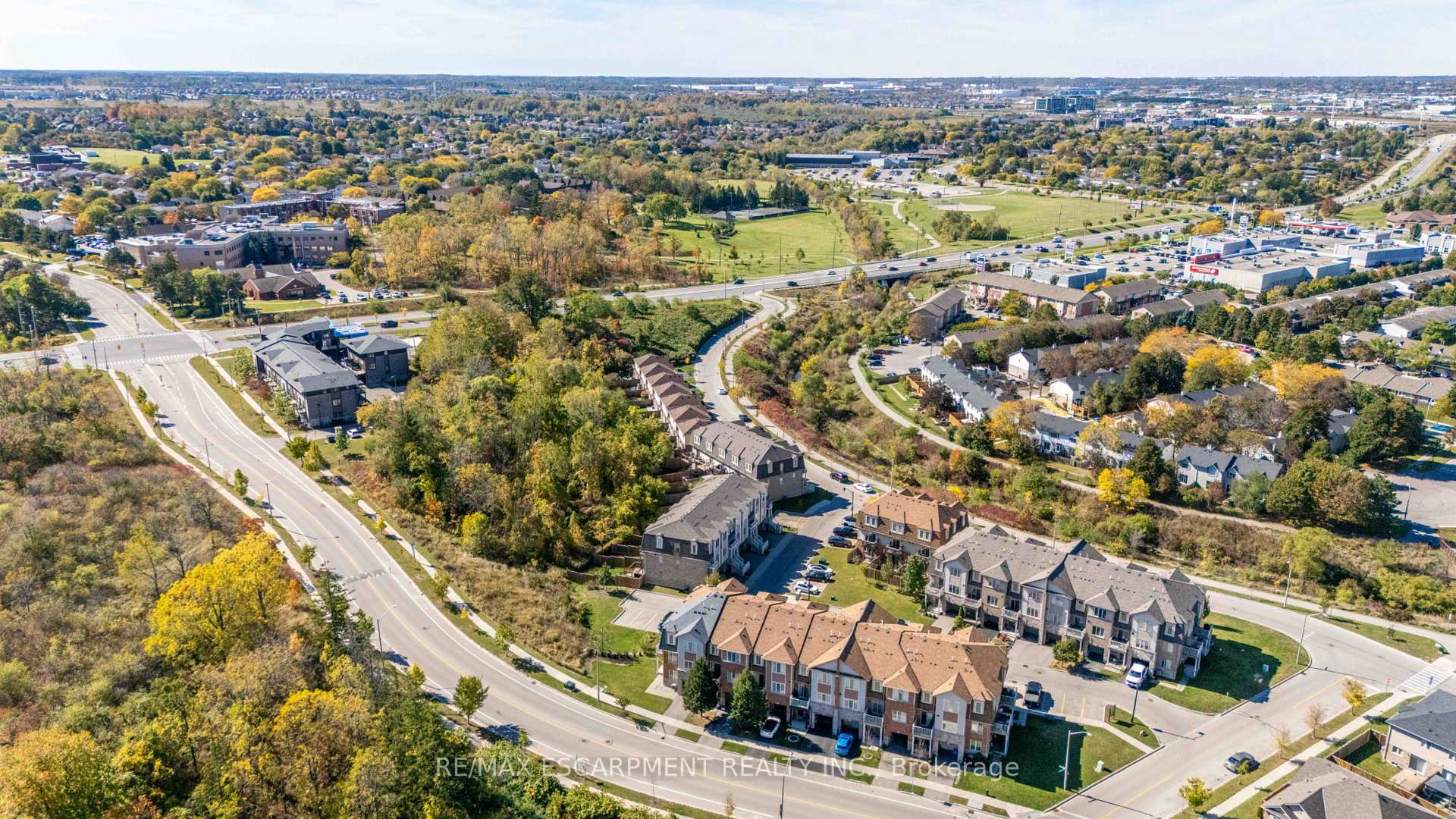 Photo 36 of Unit 13, 11 Stockbridge Gardens, Hamilton, Stoney Creek Mountain — HOMEH
