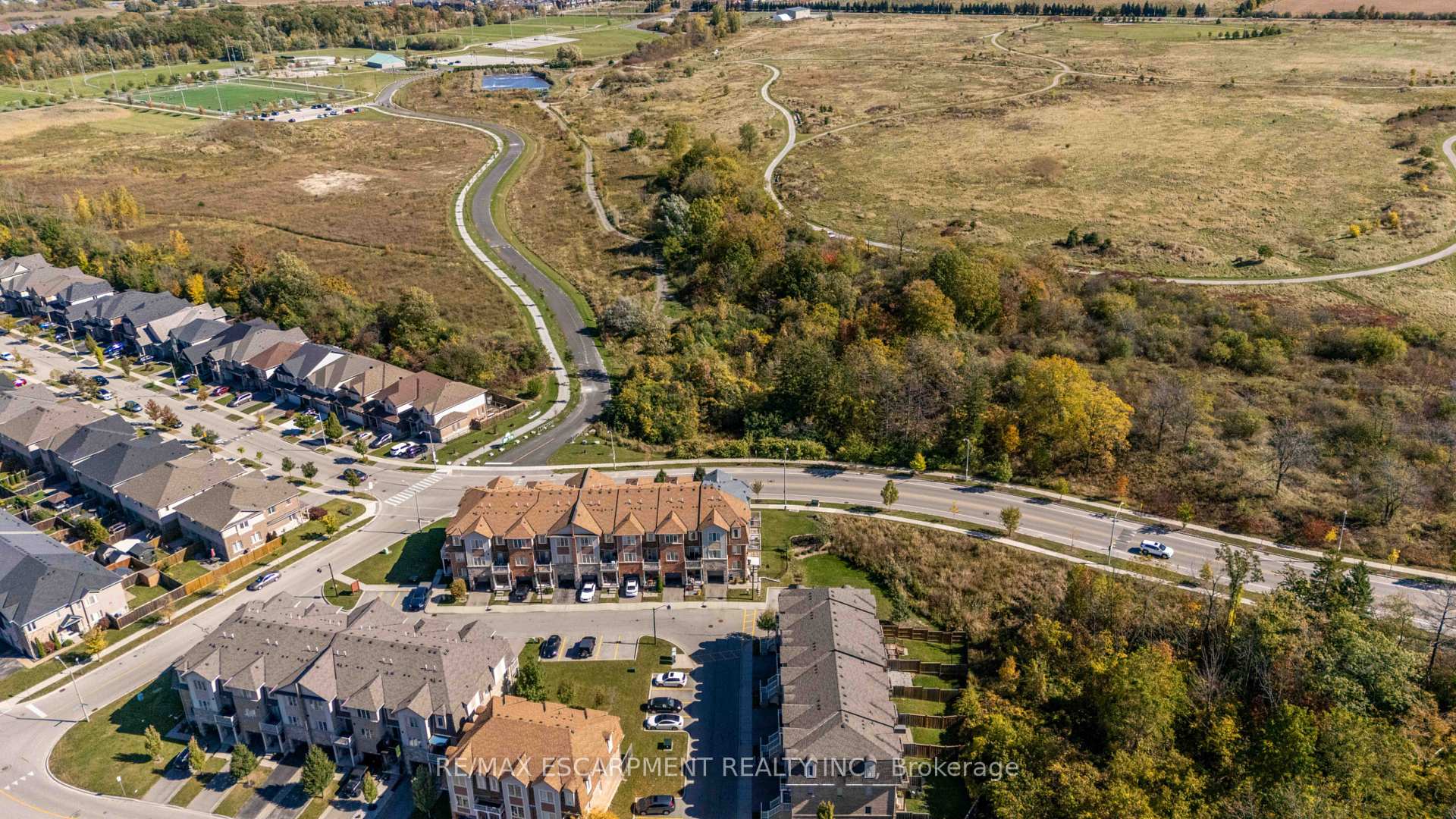 Photo 38 of Unit 13, 11 Stockbridge Gardens, Hamilton, Stoney Creek Mountain — HOMEH