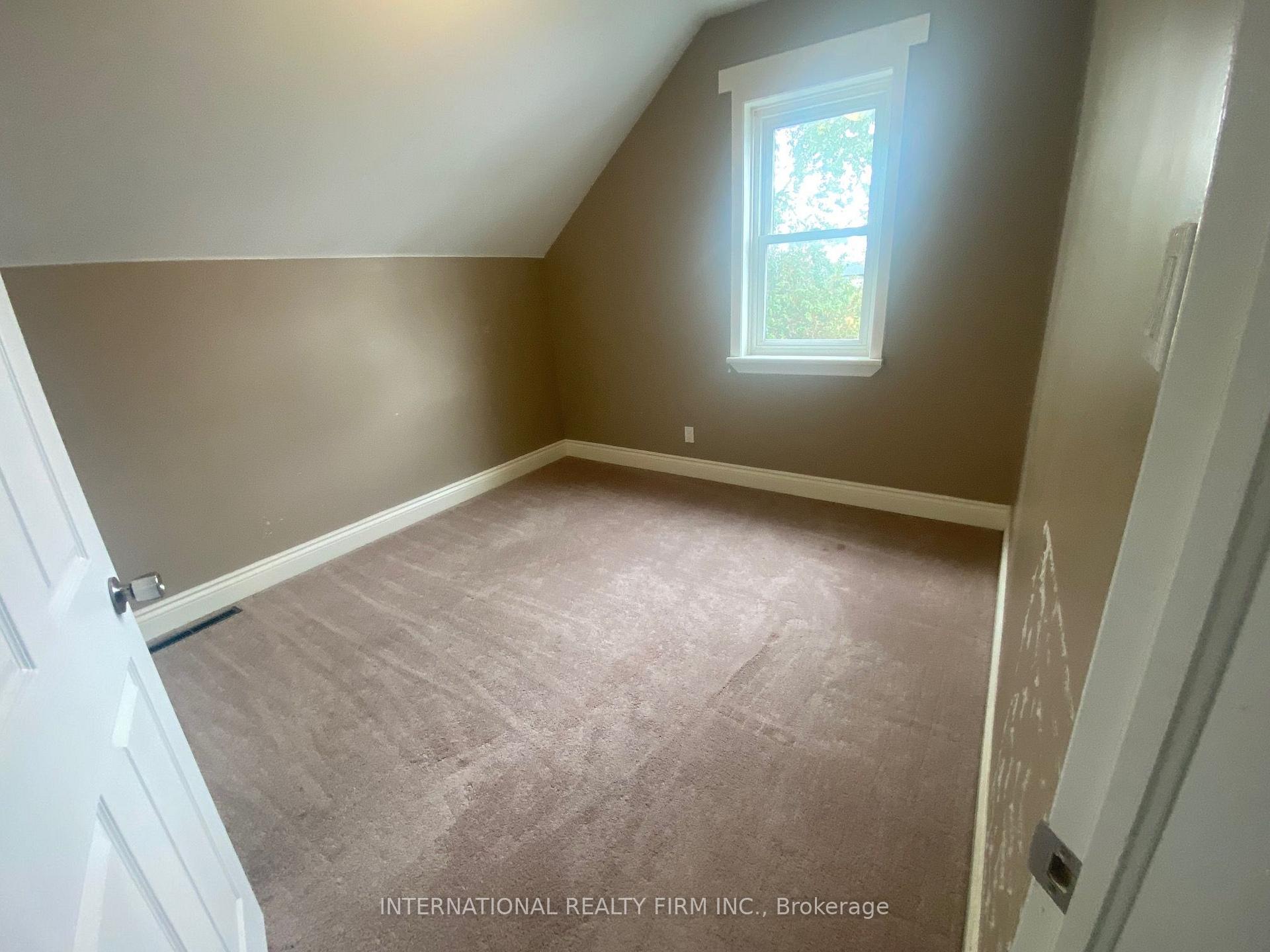 Photo 12 of 1558 Stagecoach Road, Ottawa, Greely — HOMEH