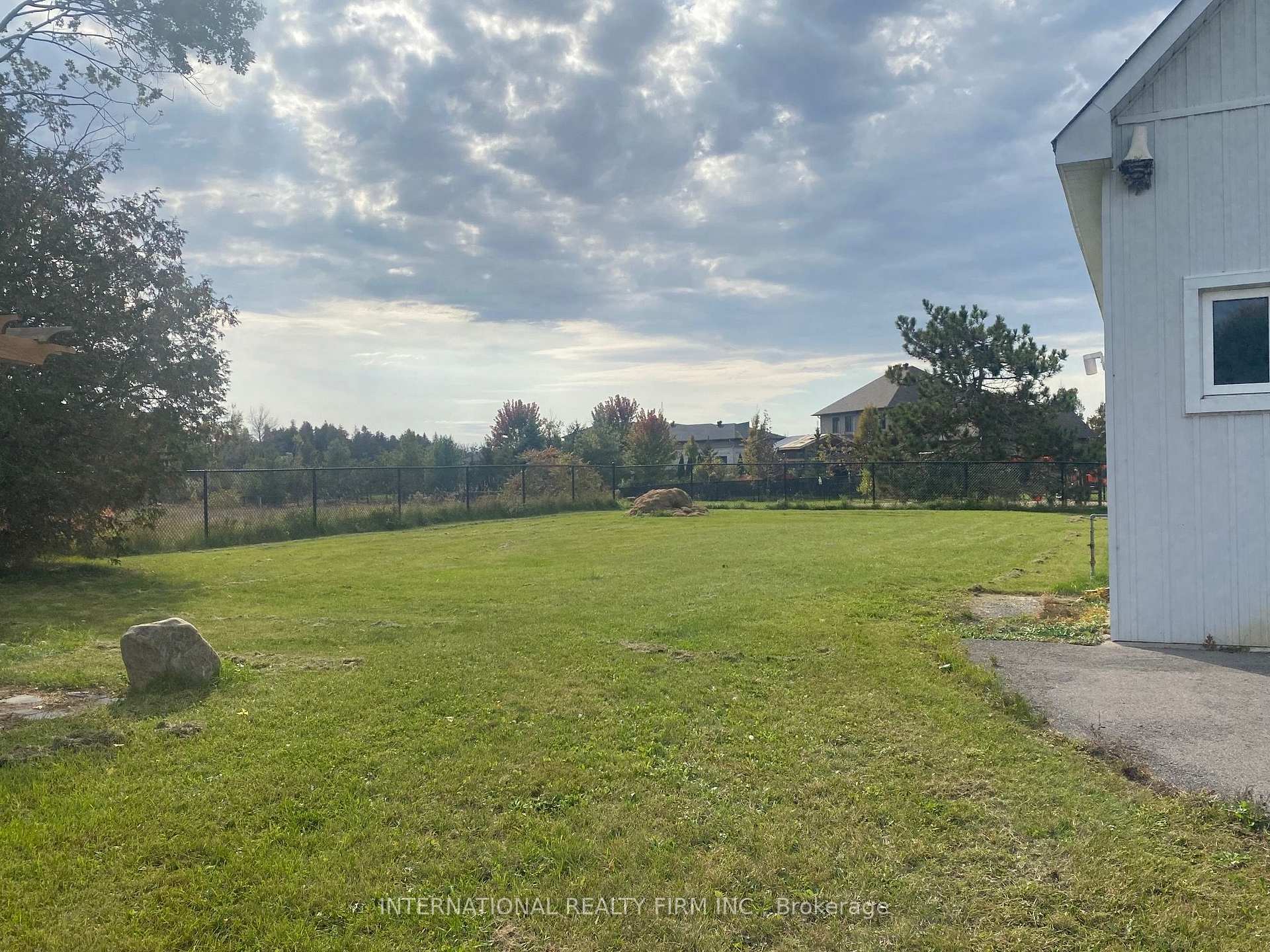Photo 23 of 1558 Stagecoach Road, Ottawa, Greely — HOMEH