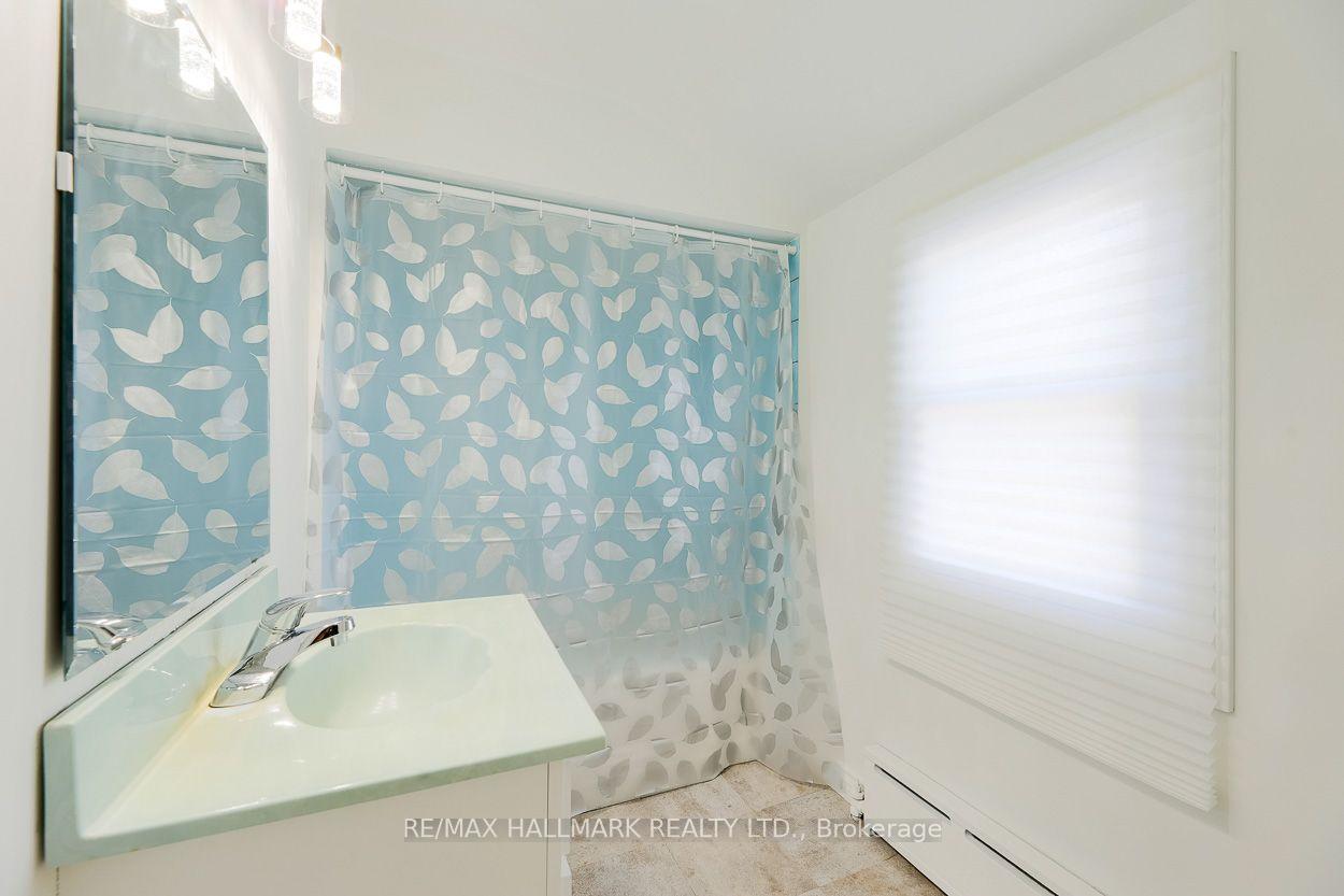 Photo 13 of 70 Madelaine Avenue, Scarborough, Oakridge — HOMEH