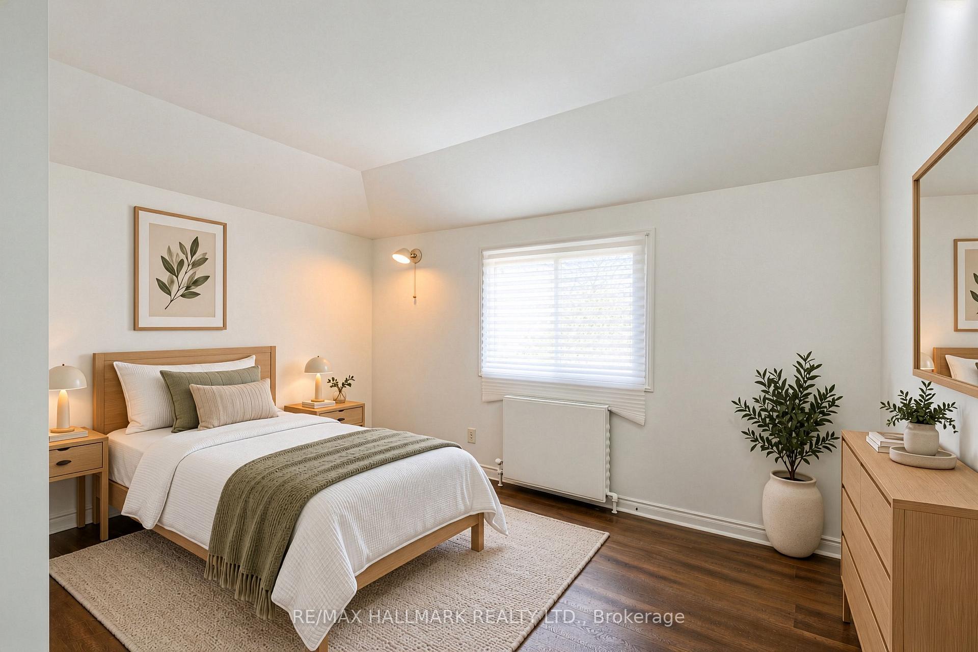 Photo 16 of 70 Madelaine Avenue, Scarborough, Oakridge — HOMEH