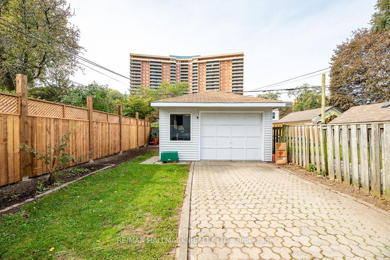 Photo 19 of 70 Madelaine Avenue, Scarborough, Oakridge — HOMEH